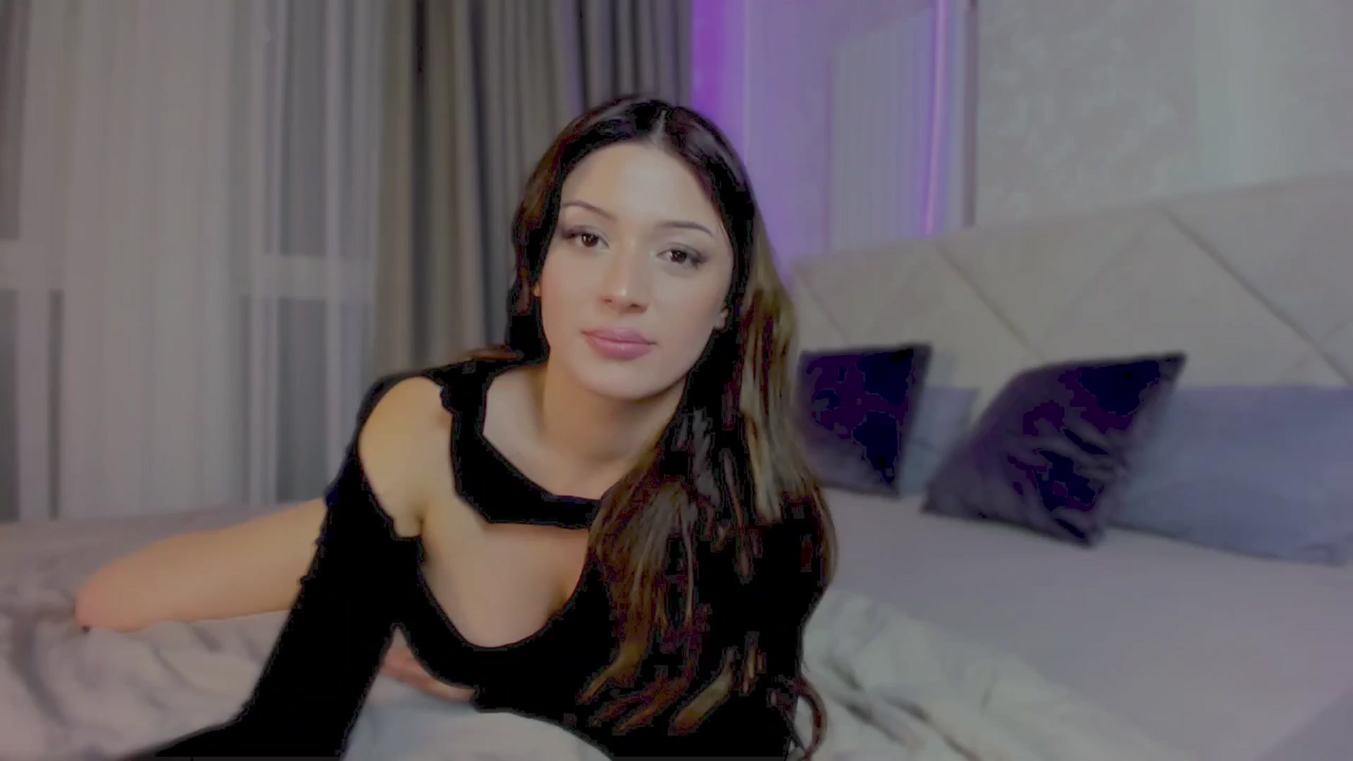 Gallery image thumbnail from Angel_on_Duty's myfreecams stream on, 09/12/2025, 01:52 image 14 of 20