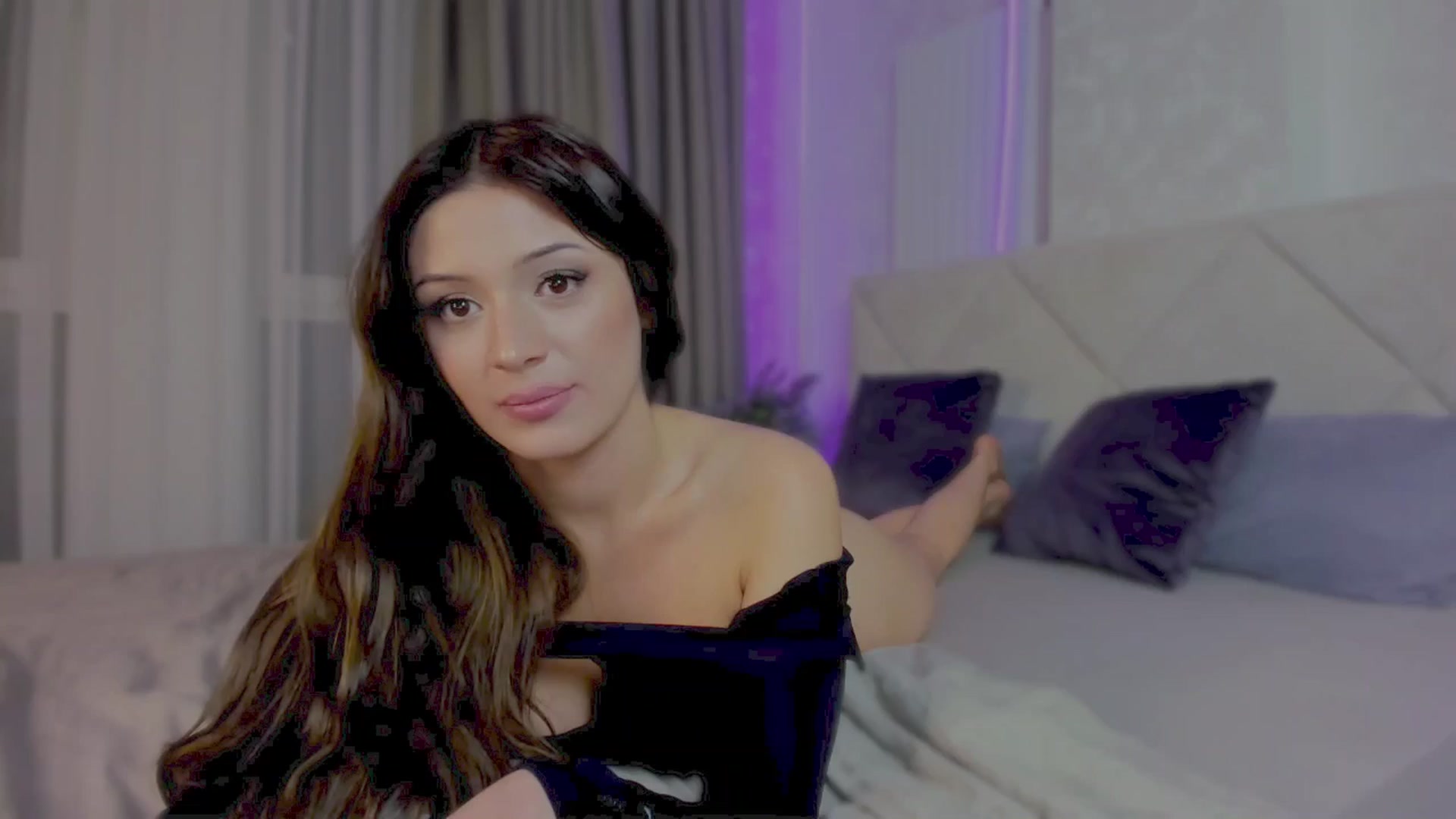 Gallery image thumbnail from Angel_on_Duty's myfreecams stream on, 09/12/2025, 01:52 image 4 of 20
