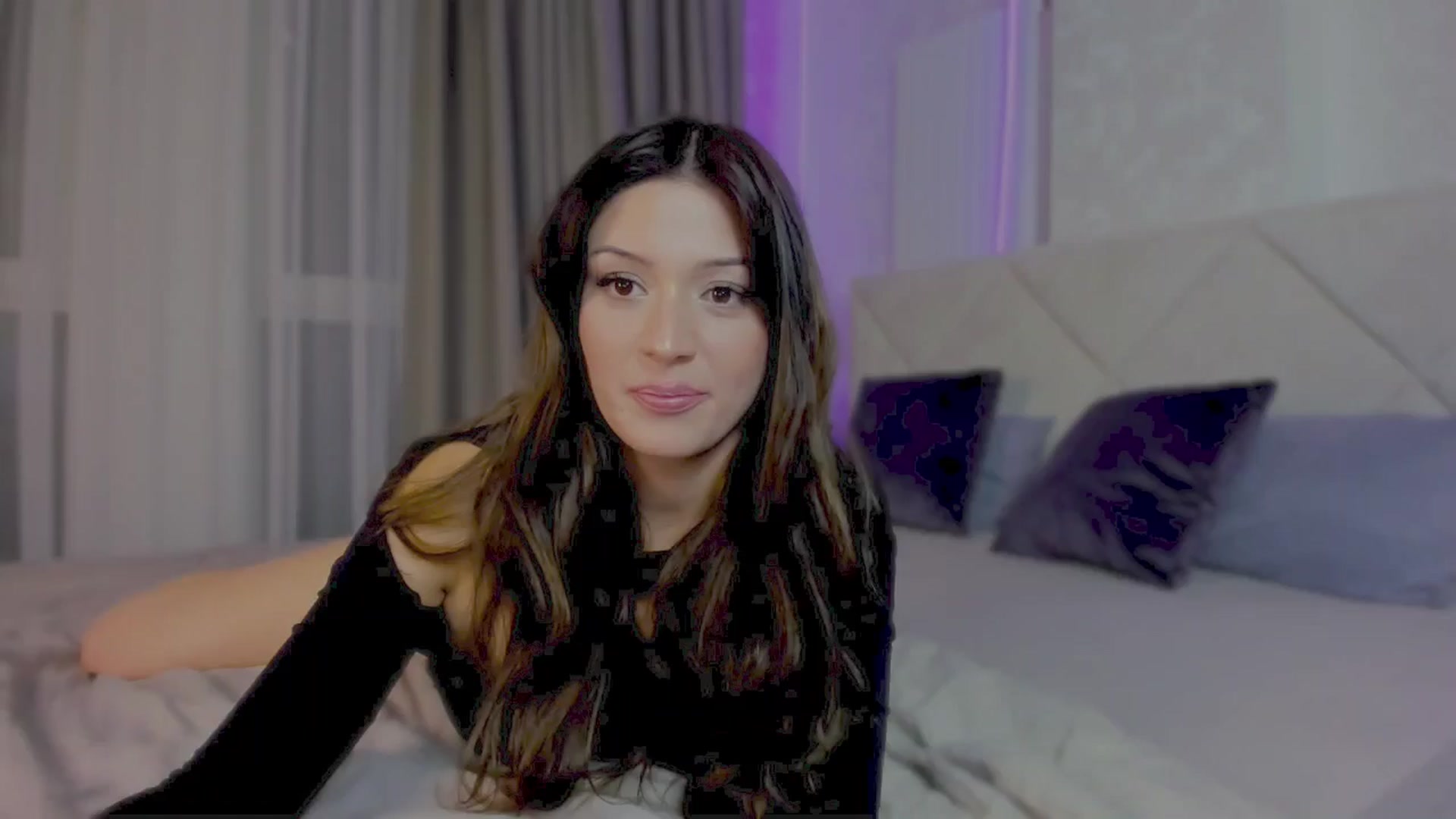 Gallery image thumbnail from Angel_on_Duty's myfreecams stream on, 09/12/2025, 01:52 image 11 of 20