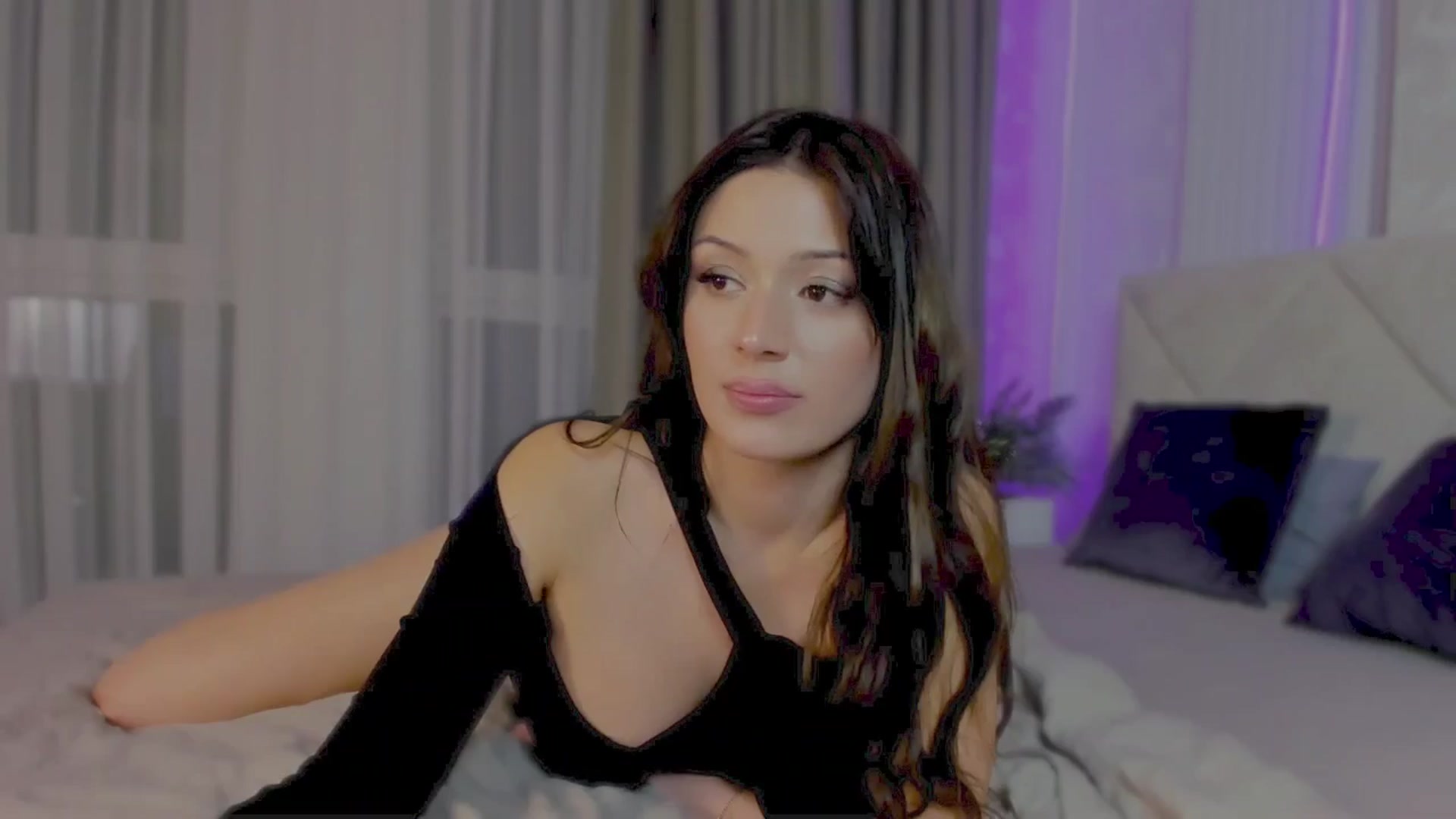 Gallery image thumbnail from Angel_on_Duty's myfreecams stream on, 09/12/2025, 03:20 image 10 of 20