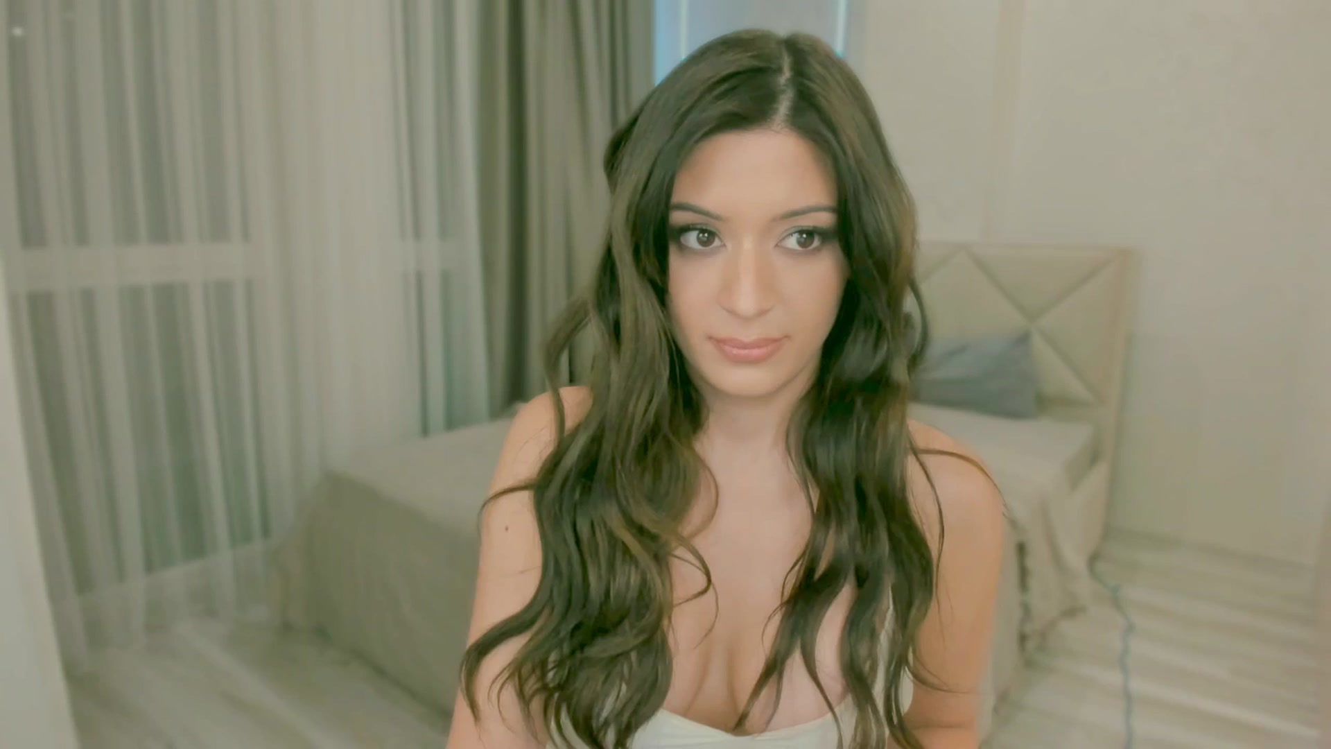 Gallery image thumbnail from Angel_on_Duty's myfreecams stream on, 09/14/2025, 23:14 image 16 of 20