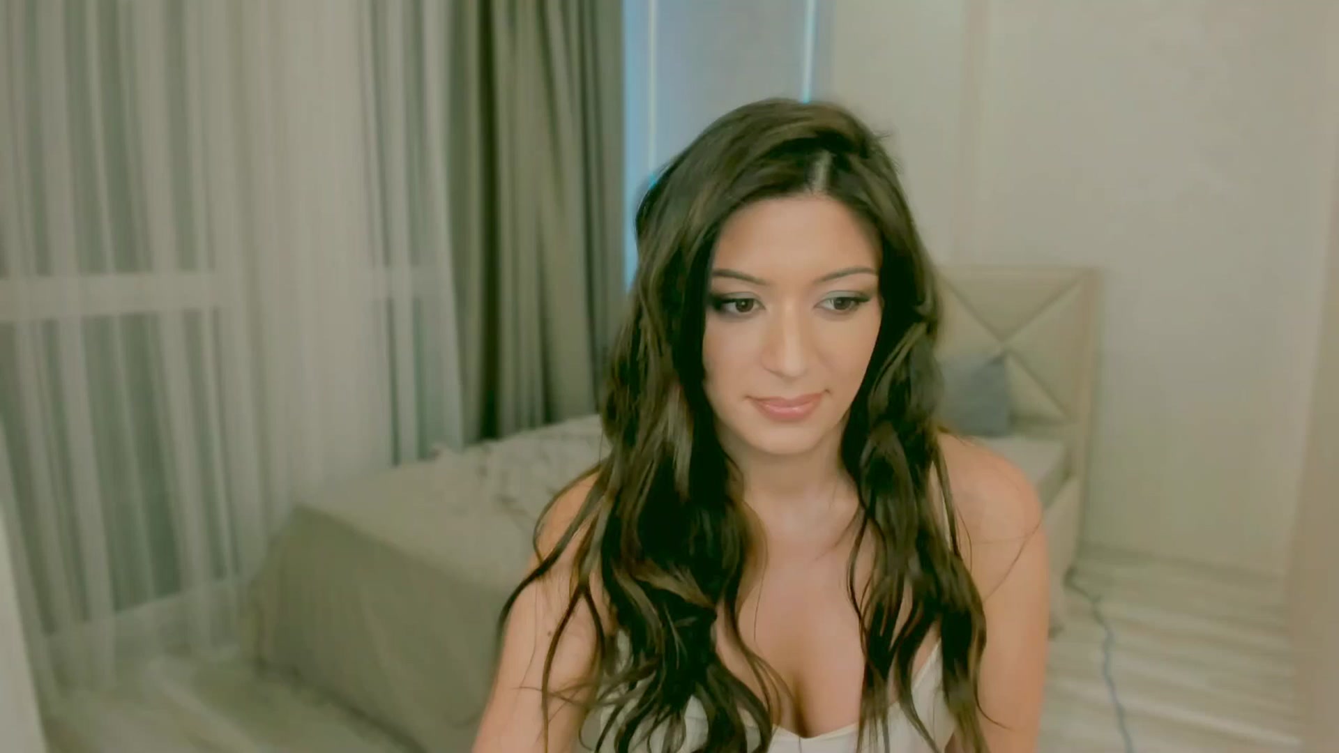 Gallery image thumbnail from Angel_on_Duty's myfreecams stream on, 09/15/2025, 02:03 image 1 of 20