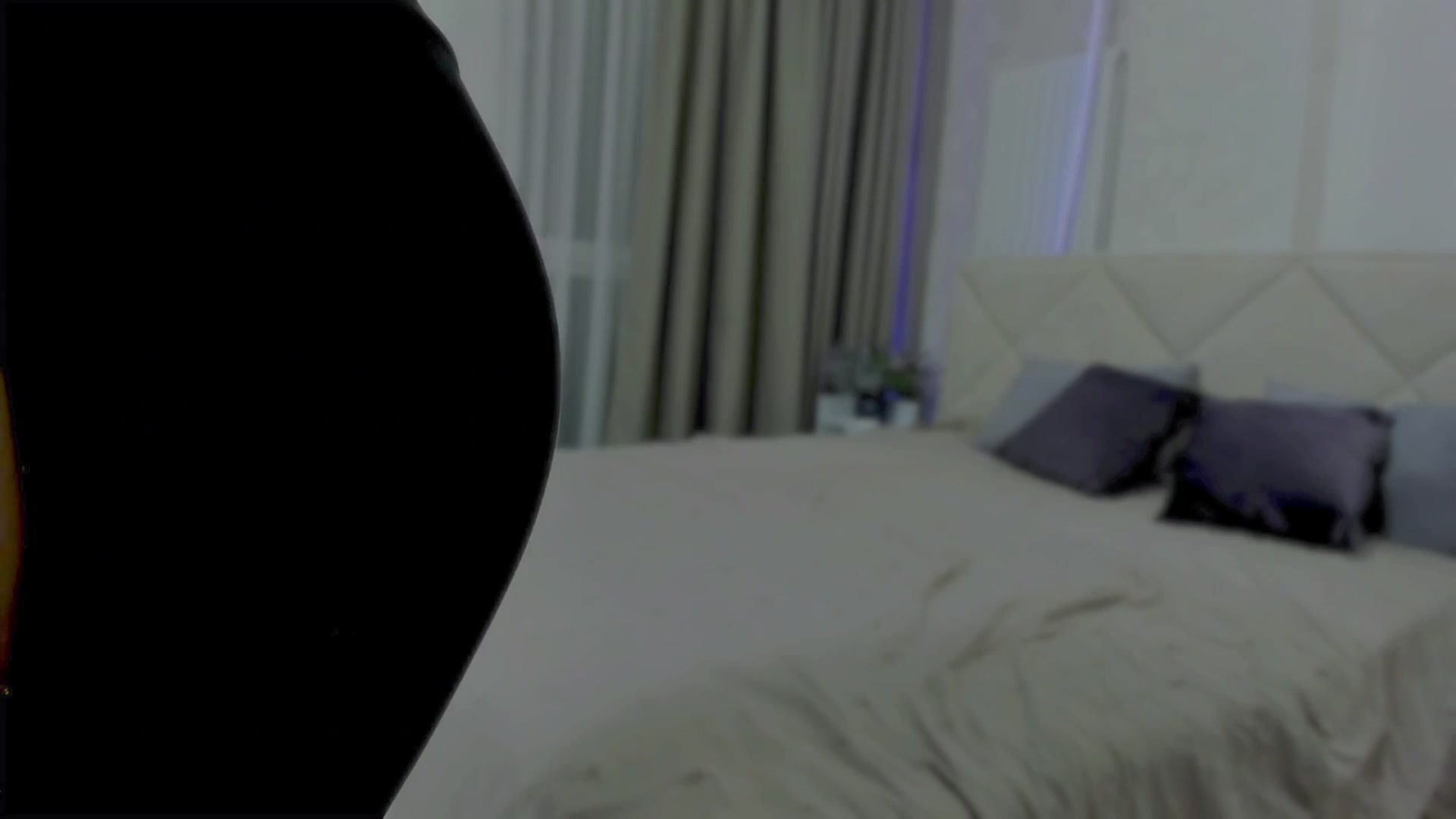 Gallery image thumbnail from Angel_on_Duty's myfreecams stream on, 10/02/2025, 24:18 image 16 of 20