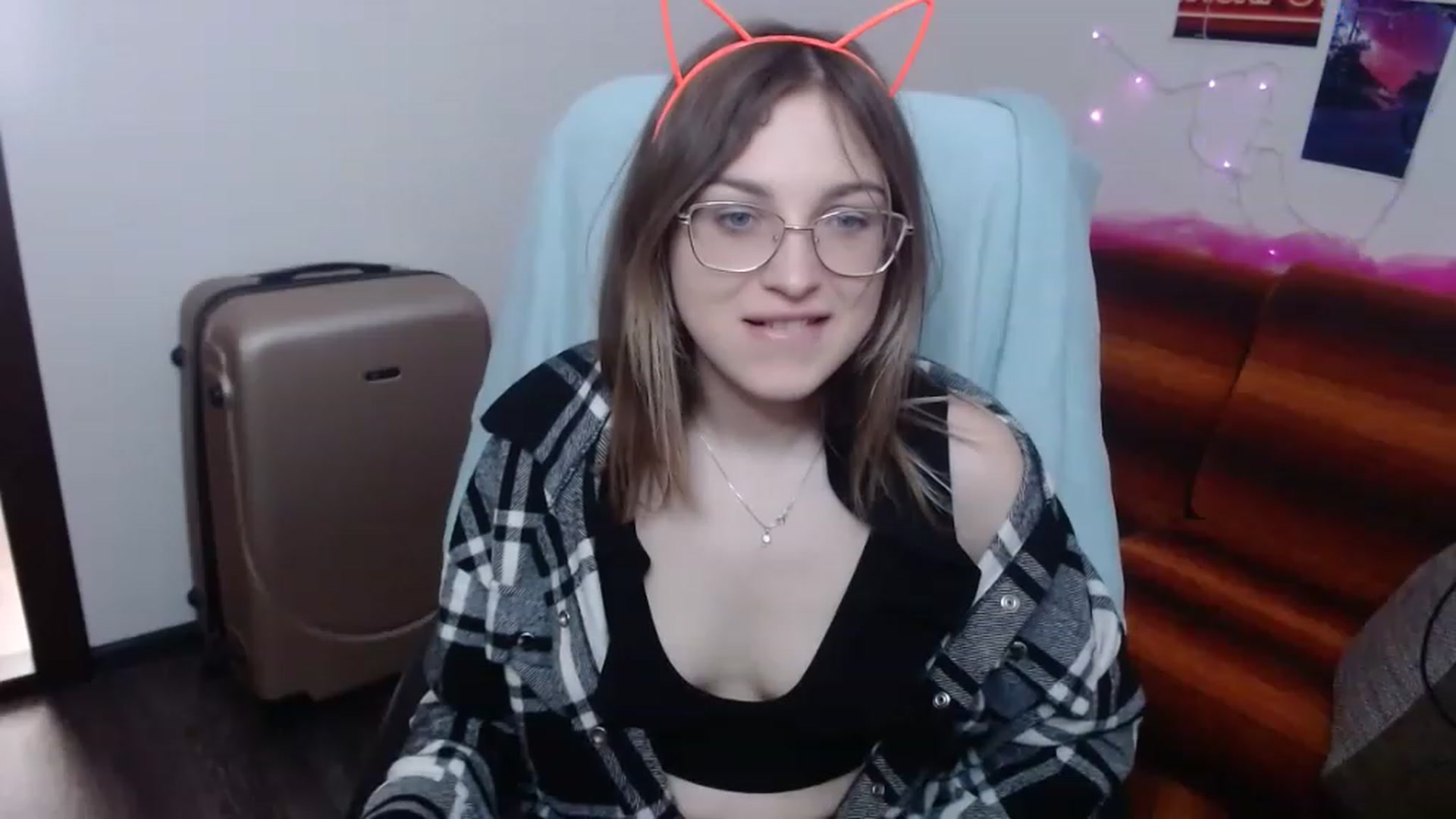 Gallery image thumbnail from Angel_pinky1's myfreecams stream on, 03/19/2023, 13:01 image 20 of 20
