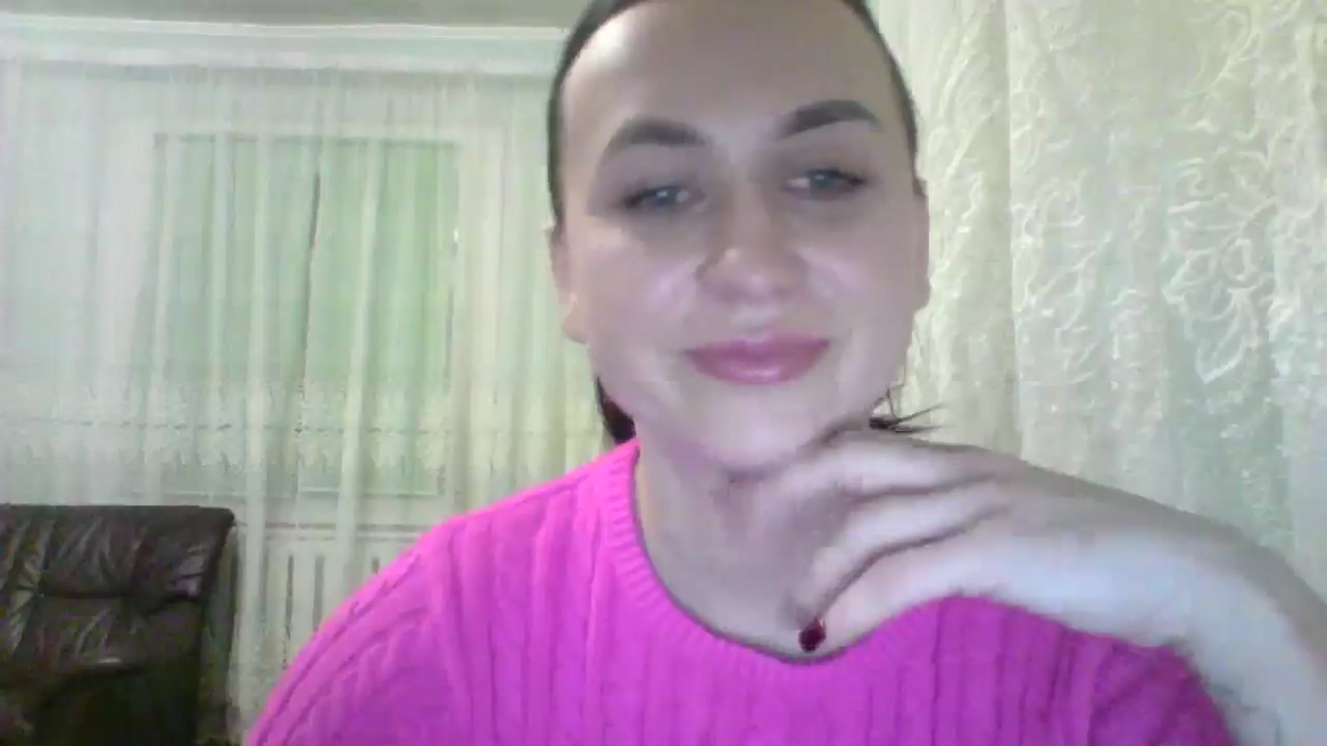 Gallery image thumbnail from AngelaBloom's myfreecams stream on, 12/22/2025, 20:23 image 3 of 20