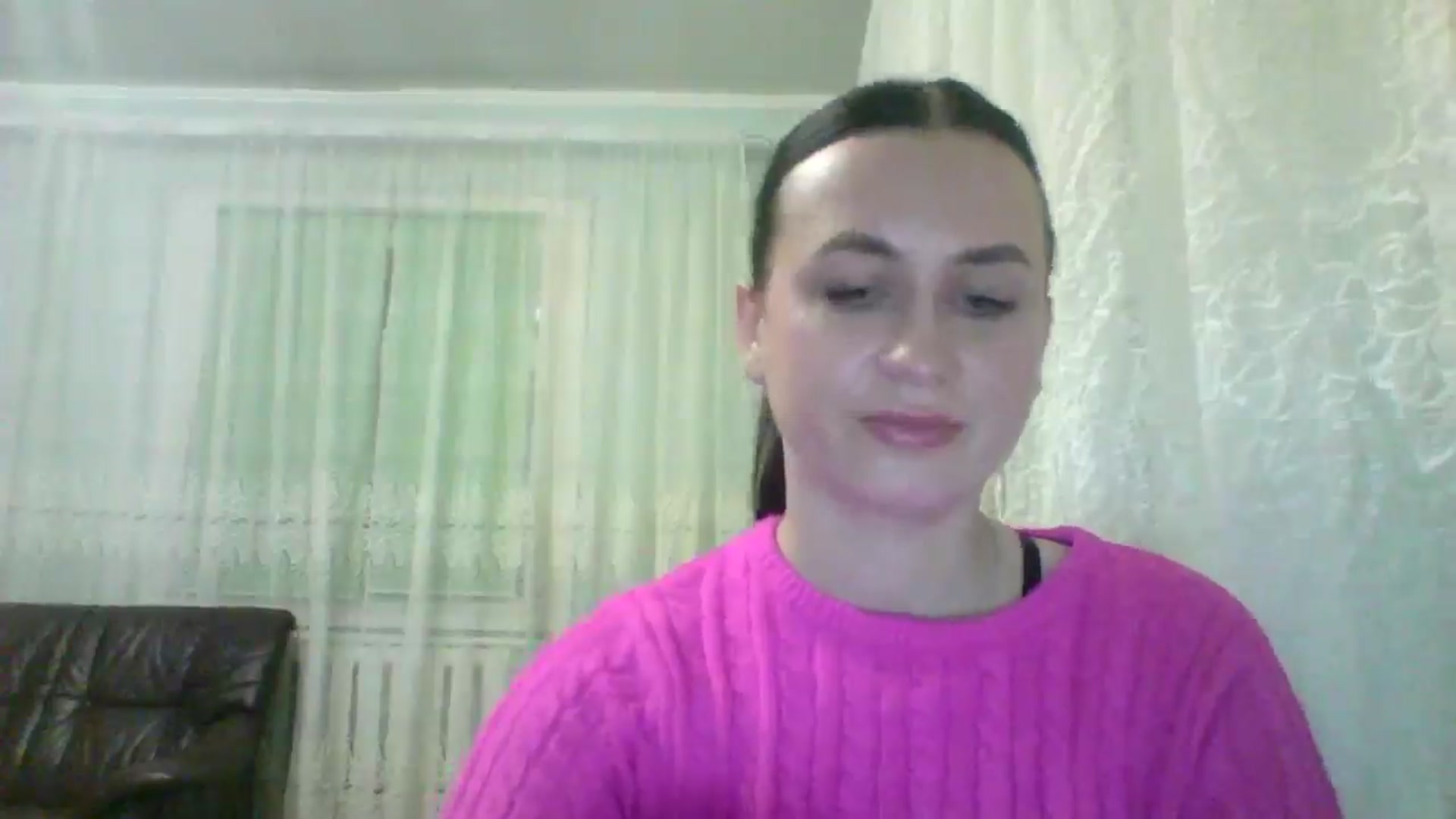 Gallery image thumbnail from AngelaBloom's myfreecams stream on, 12/22/2025, 20:23 image 18 of 20