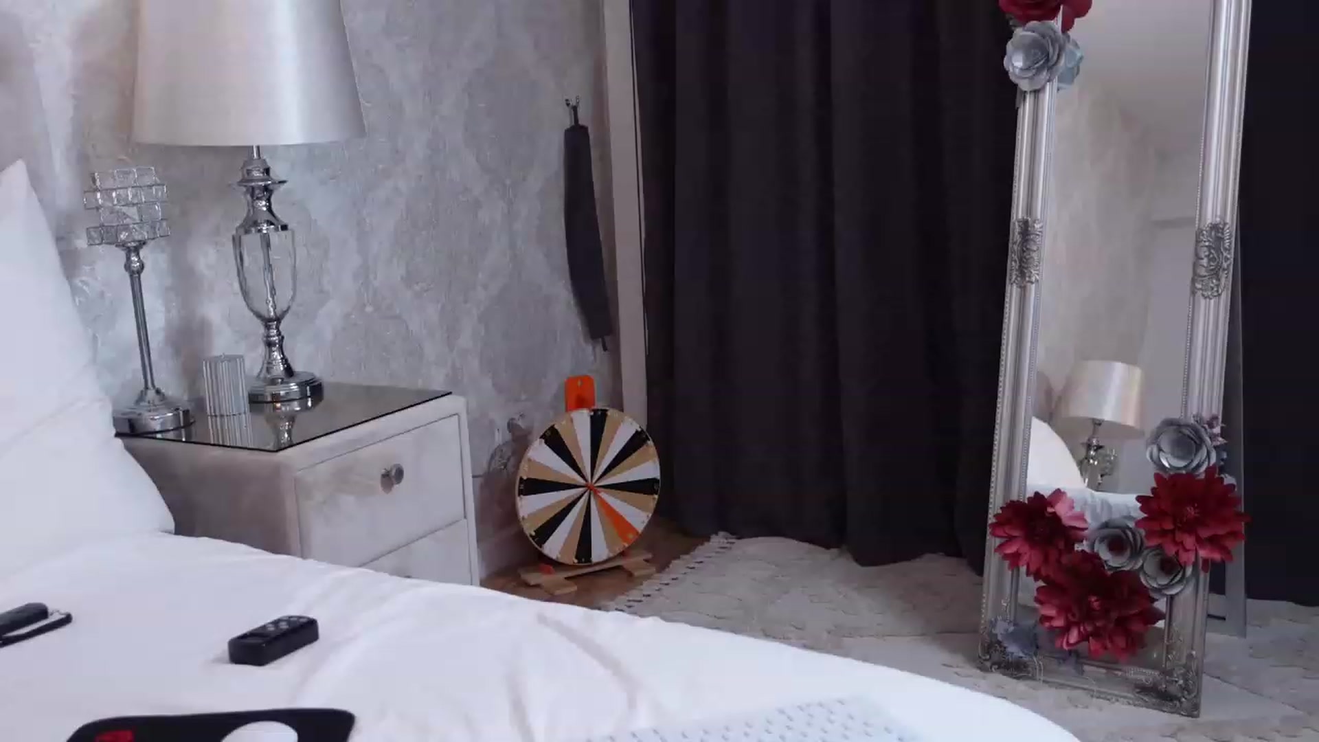 Gallery image thumbnail from AngelaFaye's myfreecams stream on, 11/19/2022, 01:46 image 18 of 20