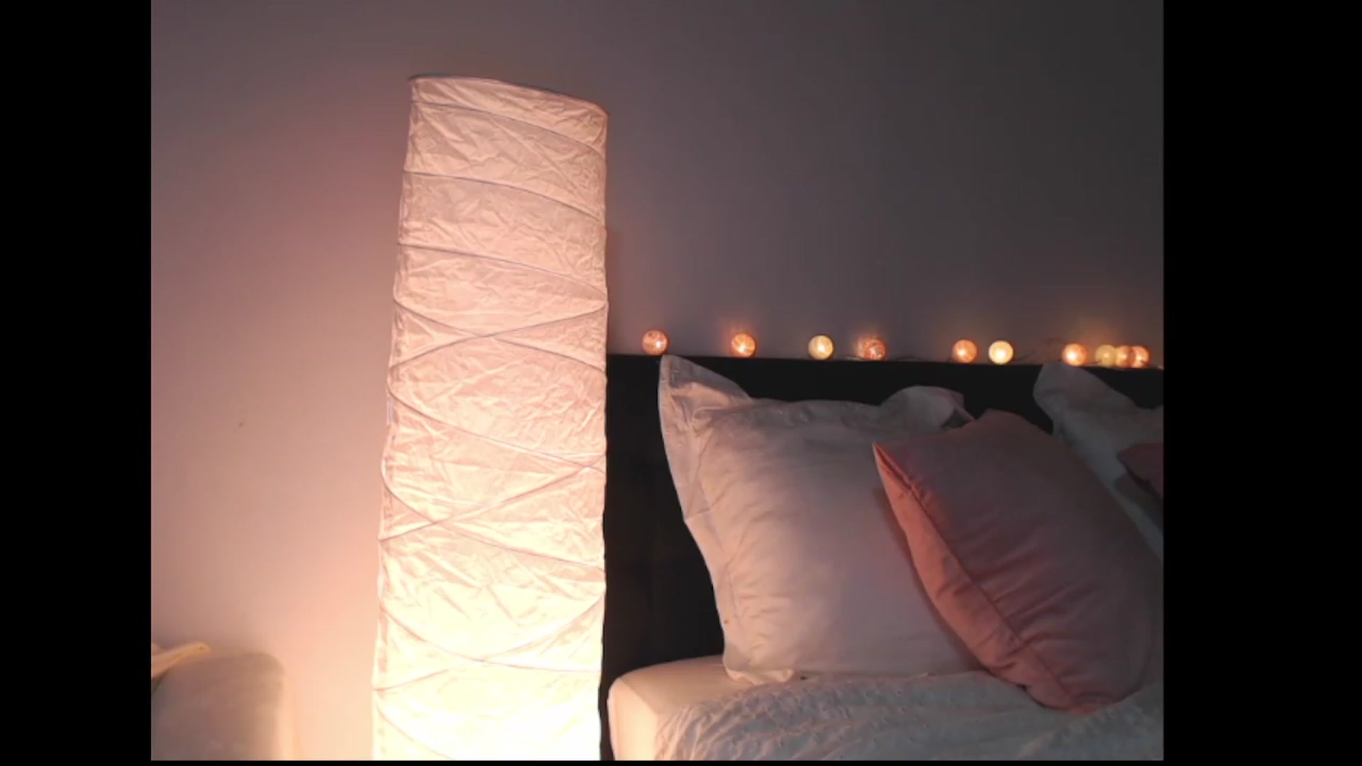Gallery image thumbnail from AngelaFaye's myfreecams stream on, 01/02/2023, 21:49 image 13 of 20