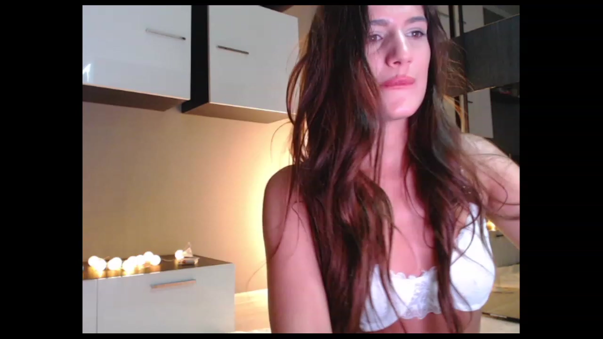 Gallery image thumbnail from AngelaFaye's myfreecams stream on, 01/04/2023, 24:15 image 1 of 20