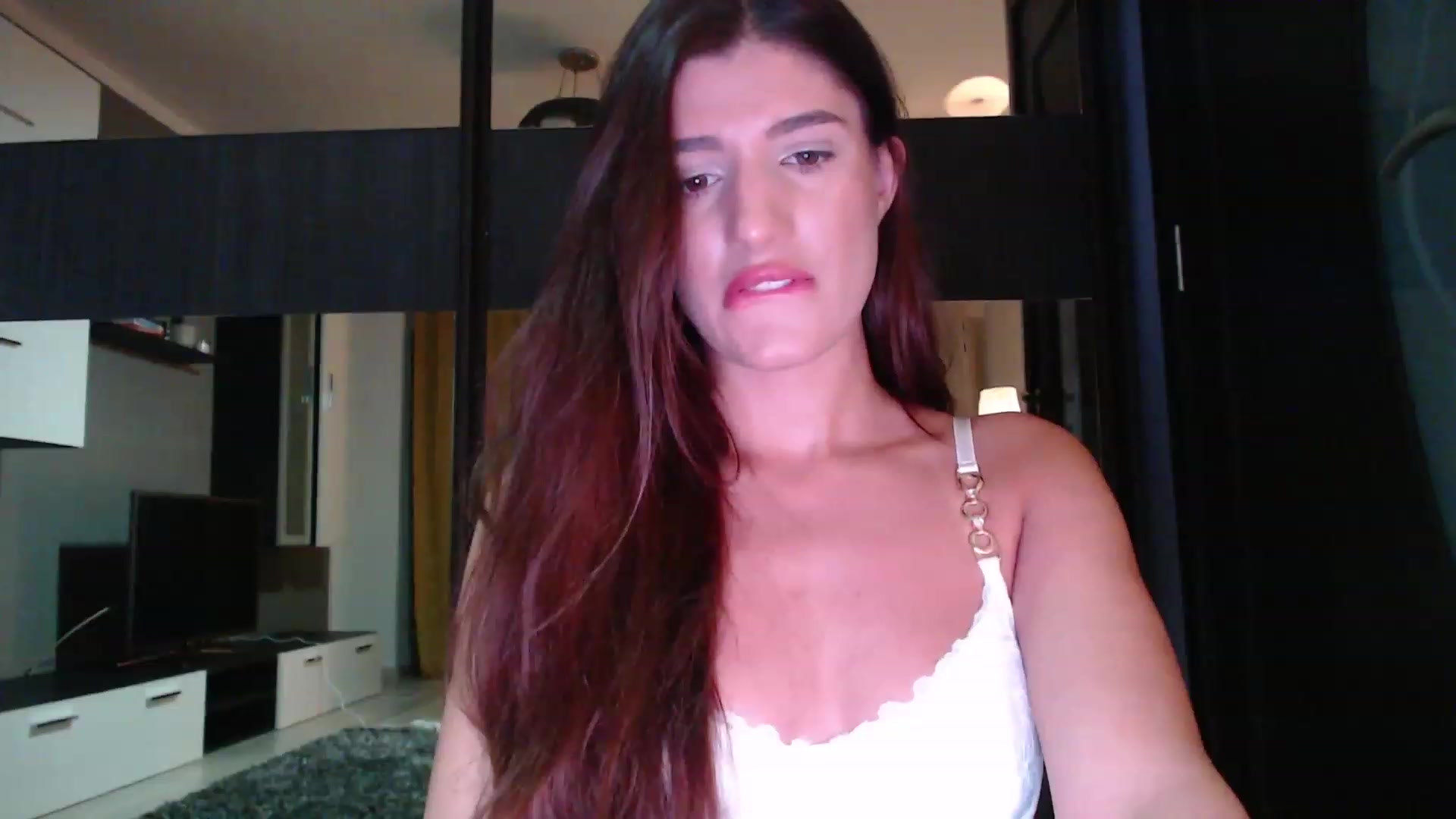 Gallery image thumbnail from AngelaFaye's myfreecams stream on, 01/09/2023, 21:21 image 13 of 20