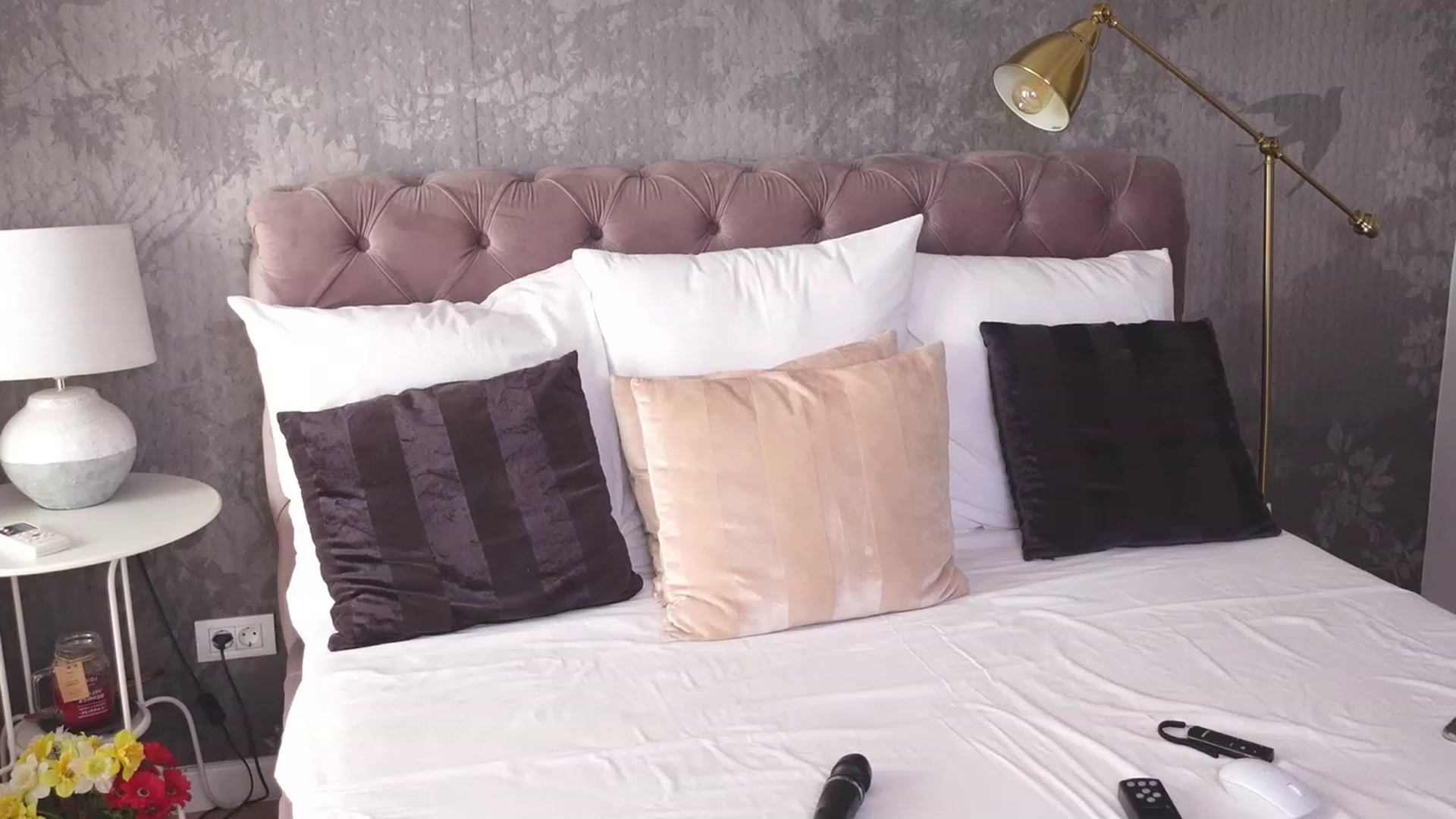 Gallery image thumbnail from AngelaFaye's myfreecams stream on, 09/14/2023, 07:40 image 13 of 20