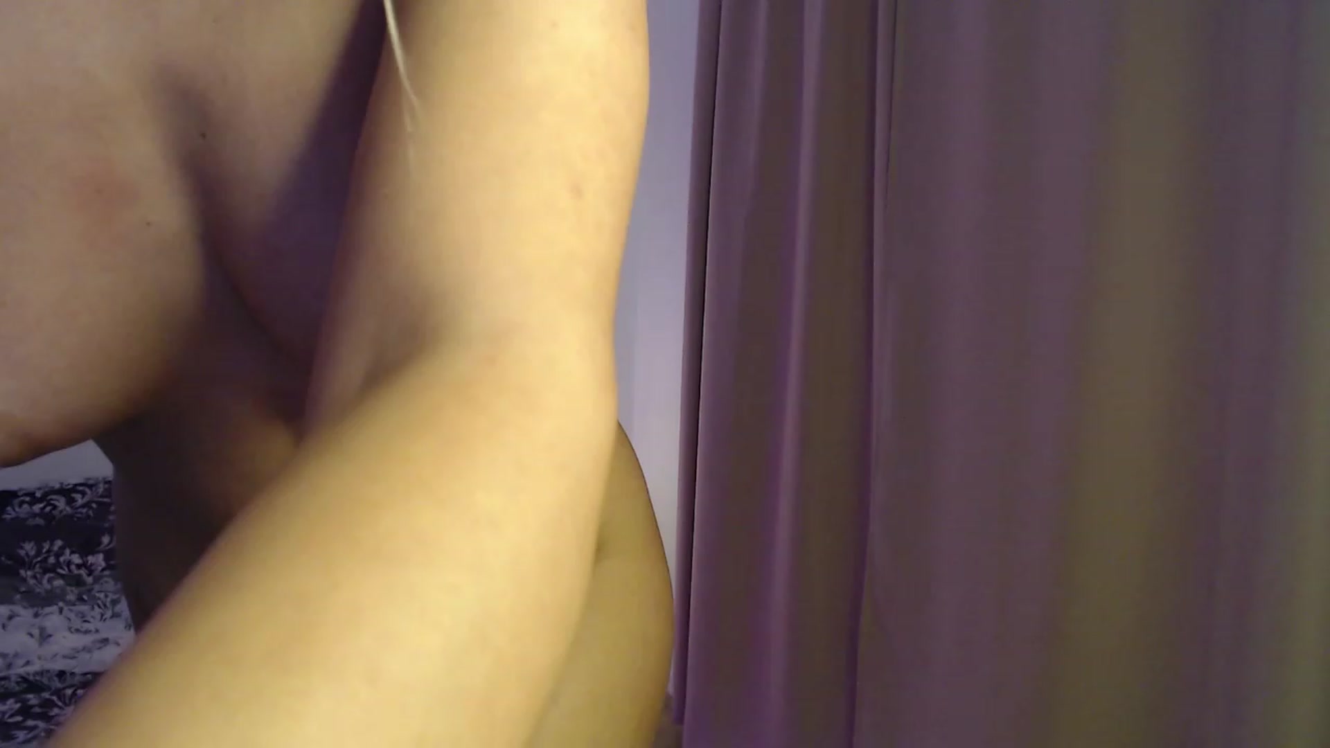 Gallery image thumbnail from AngelaFaye's myfreecams stream on, 10/18/2023, 13:11 image 8 of 20