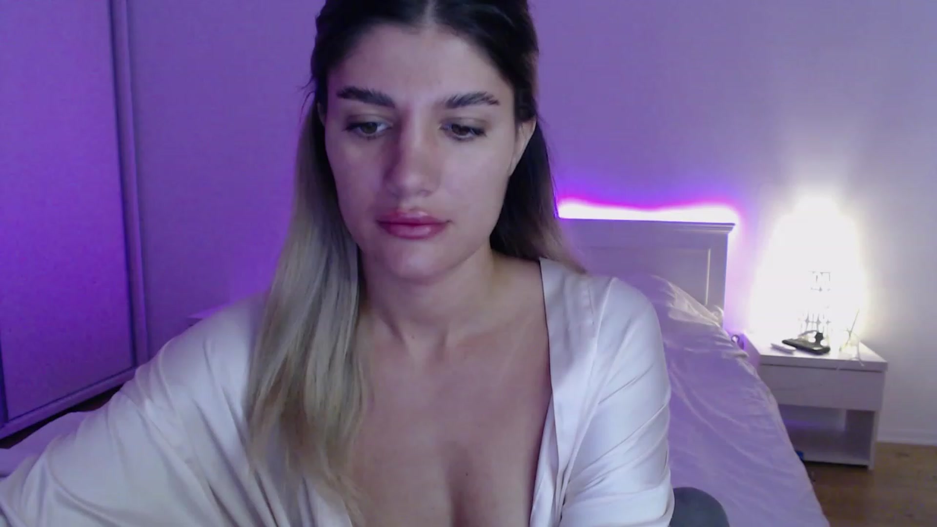 Gallery image thumbnail from AngelaFaye's myfreecams stream on, 10/23/2023, 10:05 image 17 of 20