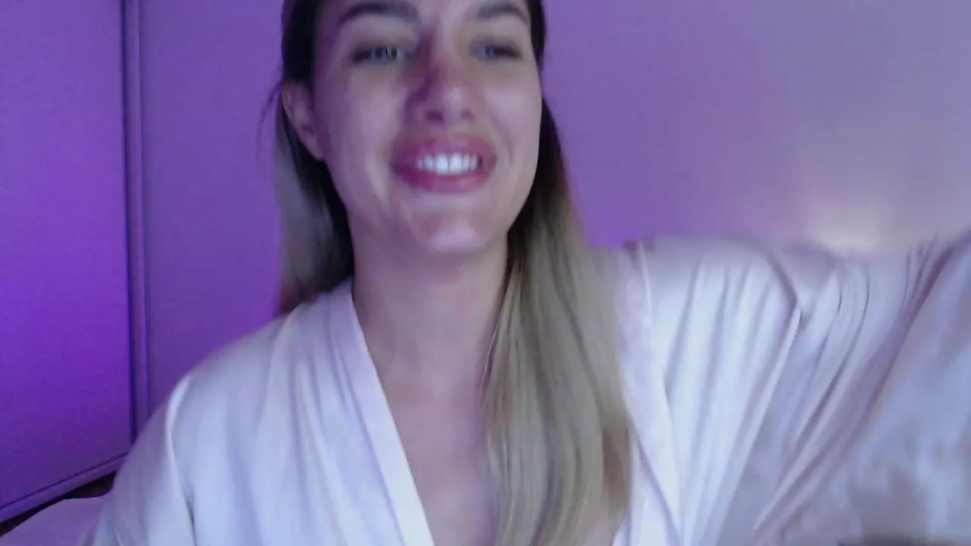 Gallery image thumbnail from AngelaFaye's myfreecams stream on, 10/23/2023, 10:05 image 16 of 20