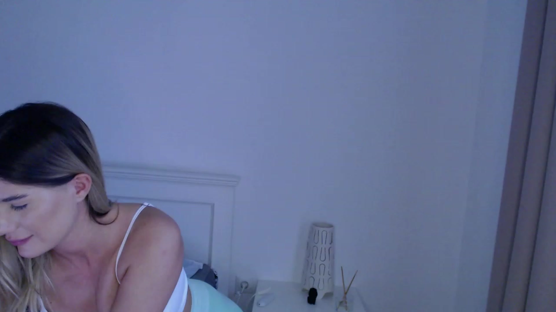 Gallery image thumbnail from AngelaFaye's myfreecams stream on, 11/07/2023, 15:08 image 8 of 20