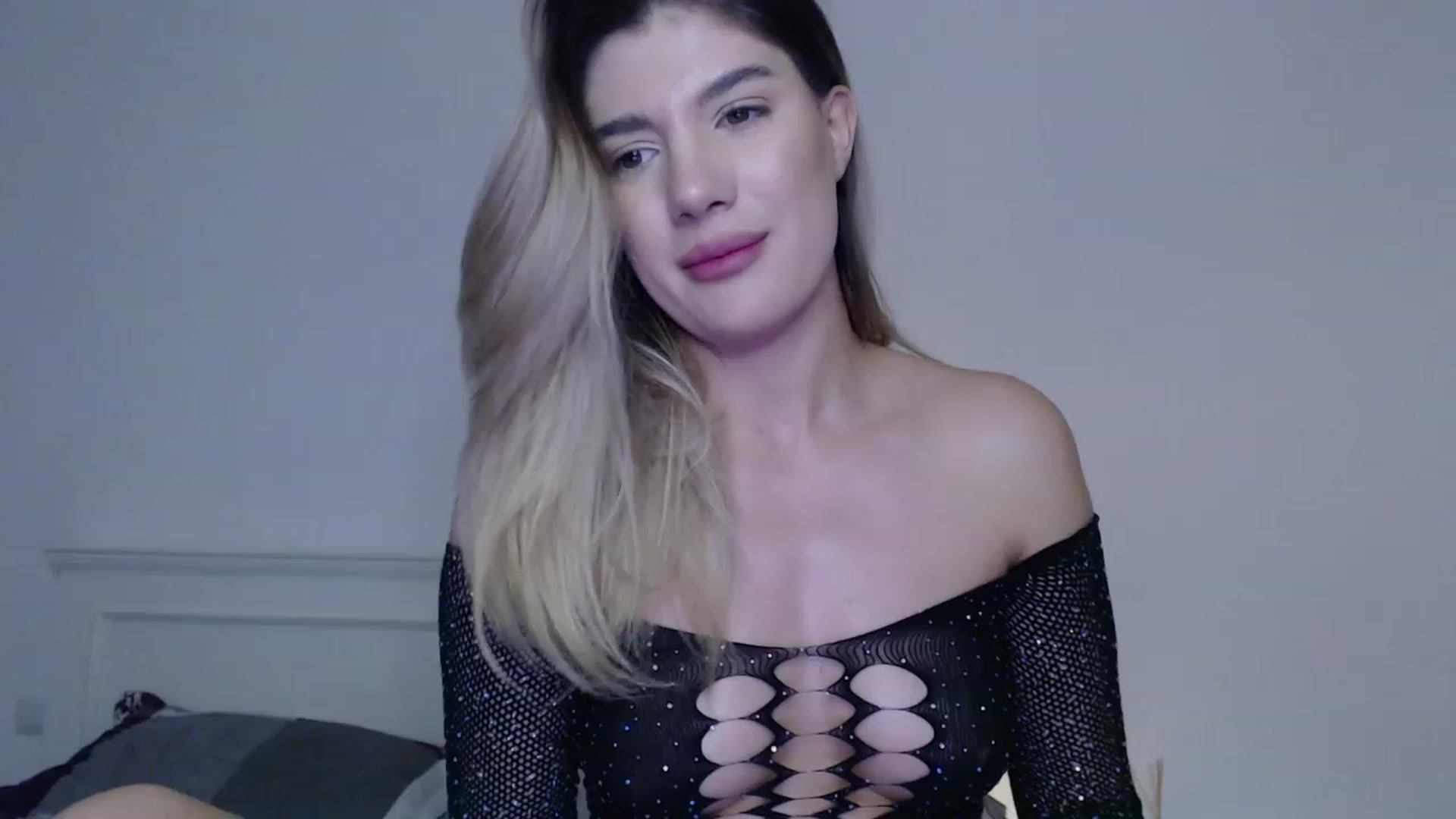 Gallery image thumbnail from AngelaFaye's myfreecams stream on, 11/08/2023, 18:01 image 1 of 20