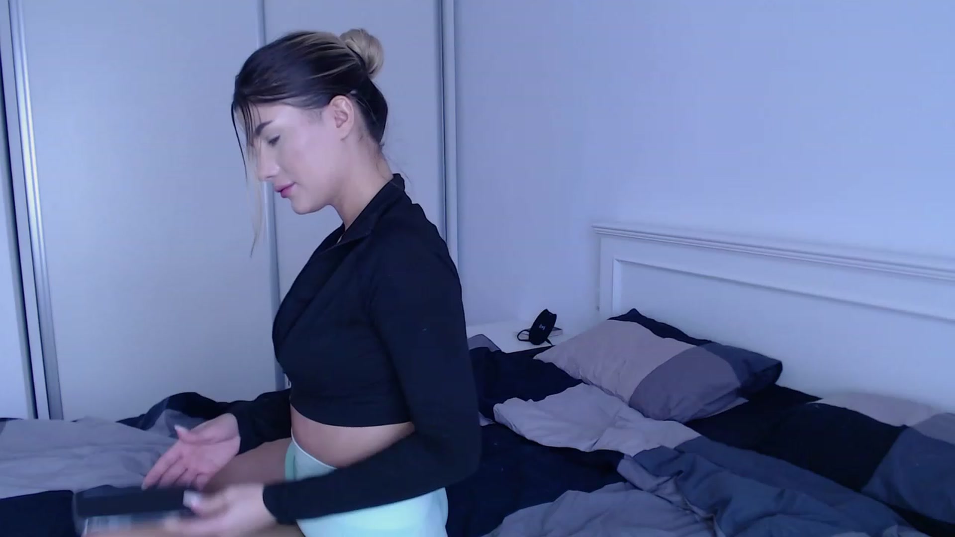 Gallery image thumbnail from AngelaFaye's myfreecams stream on, 11/21/2023, 08:35 image 8 of 20