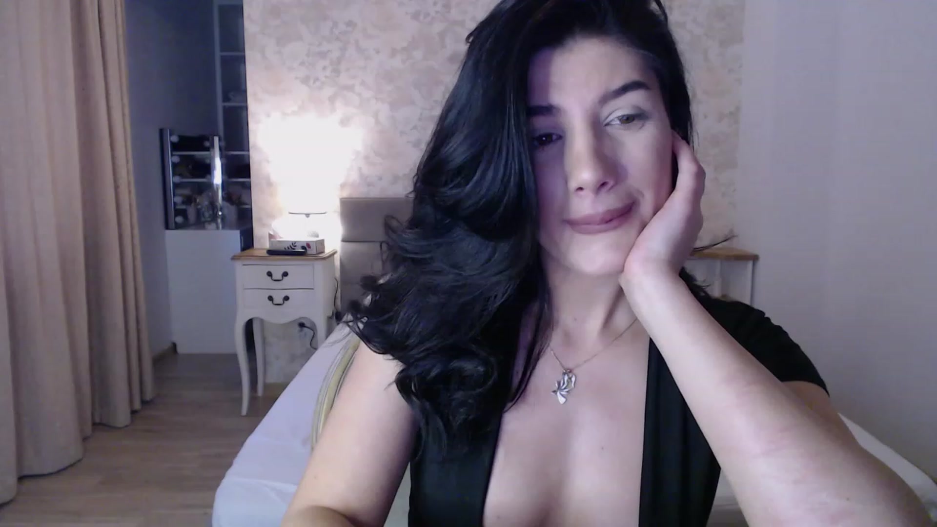 Gallery image thumbnail from AngelaFaye's myfreecams stream on, 12/07/2023, 08:19 image 17 of 20