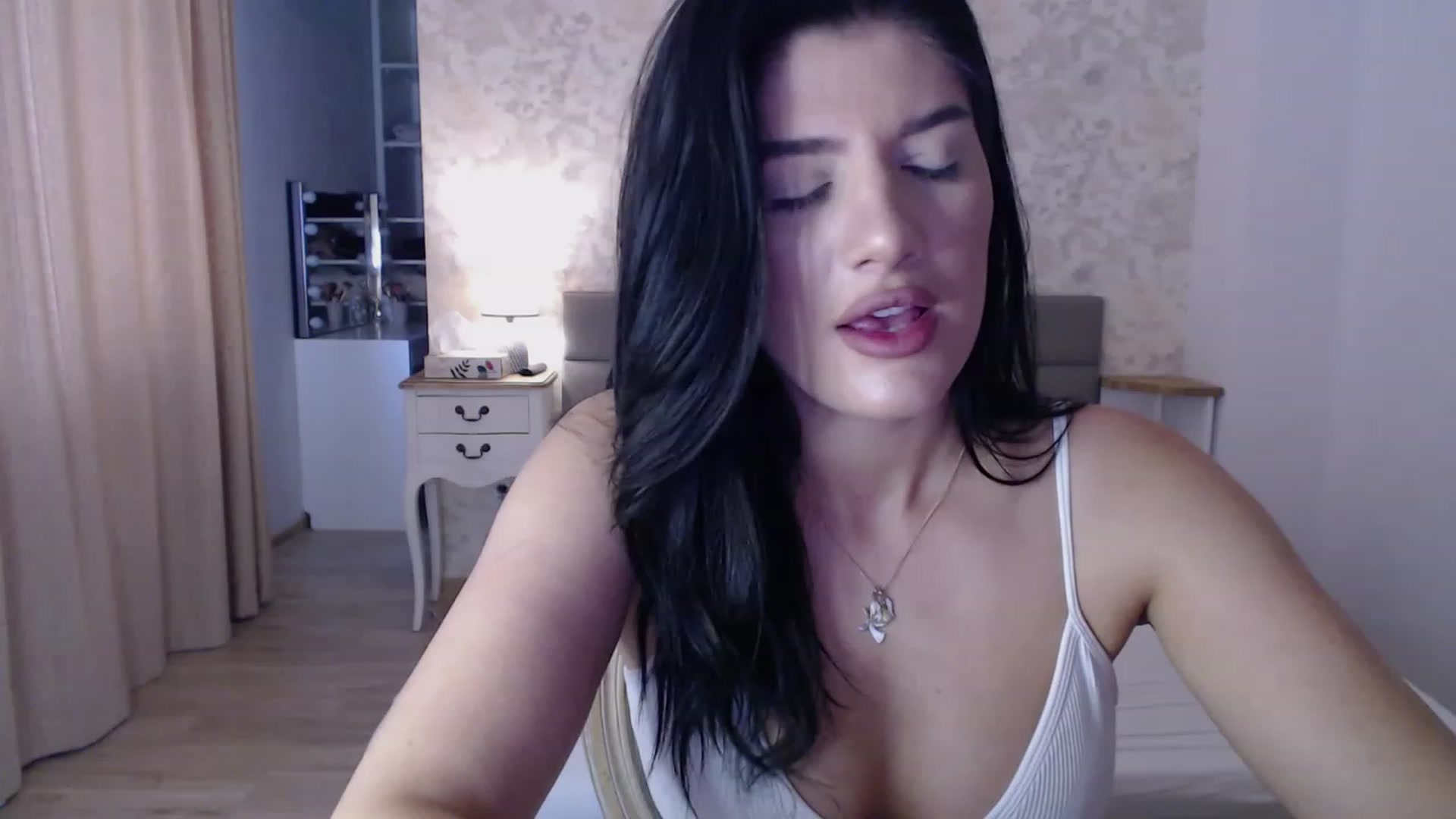 Gallery image thumbnail from AngelaFaye's myfreecams stream on, 12/08/2023, 09:17 image 18 of 20