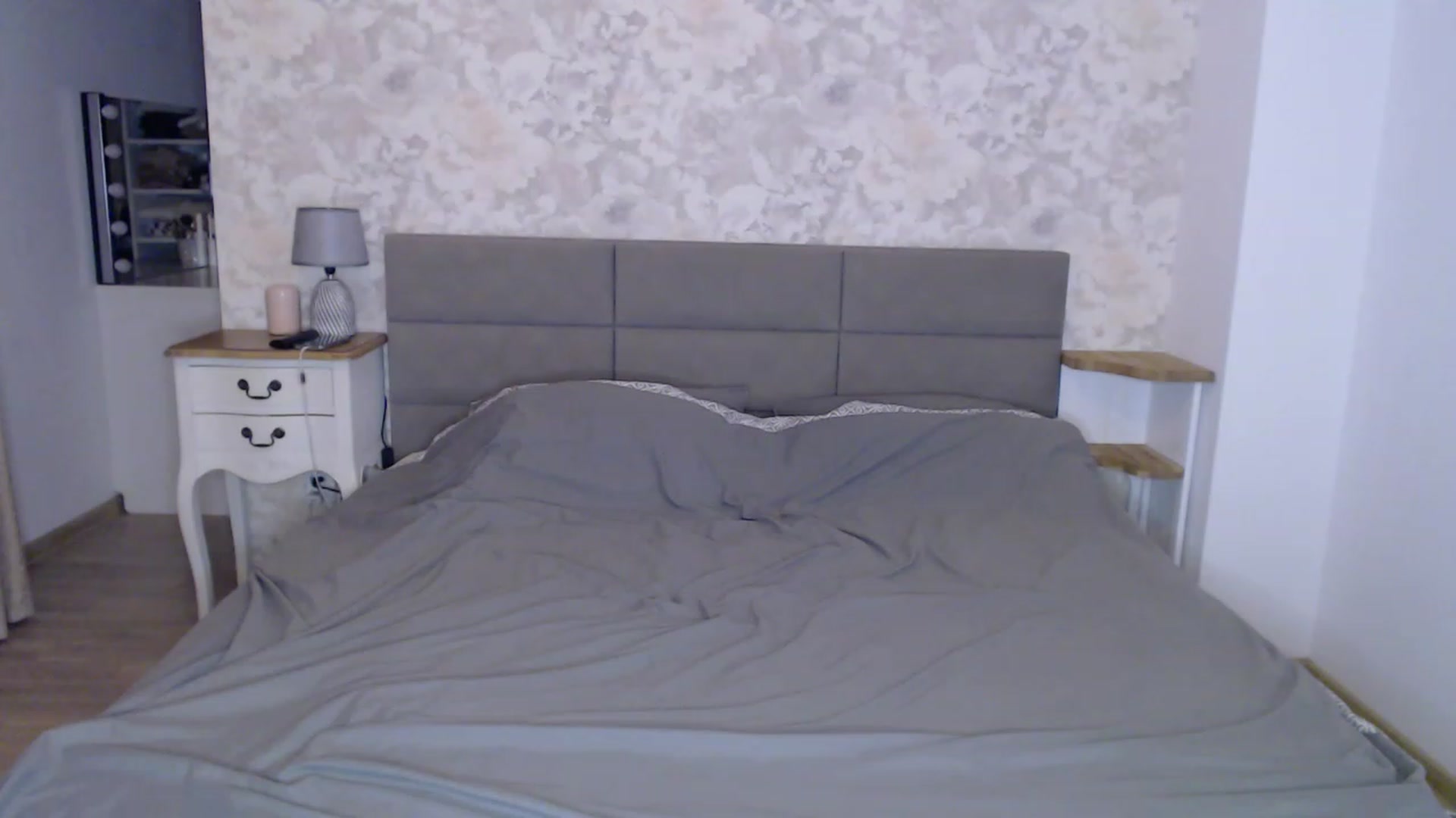 Gallery image thumbnail from AngelaFaye's myfreecams stream on, 12/18/2023, 17:24 image 18 of 20