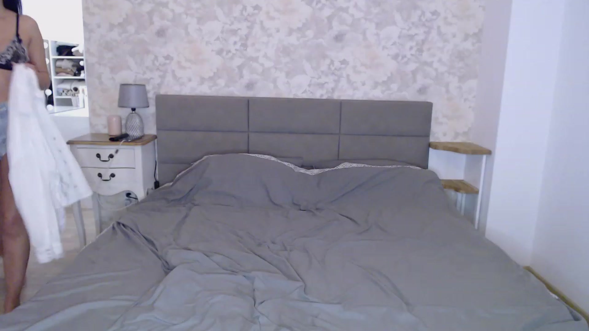 Gallery image thumbnail from AngelaFaye's myfreecams stream on, 12/18/2023, 17:24 image 16 of 20