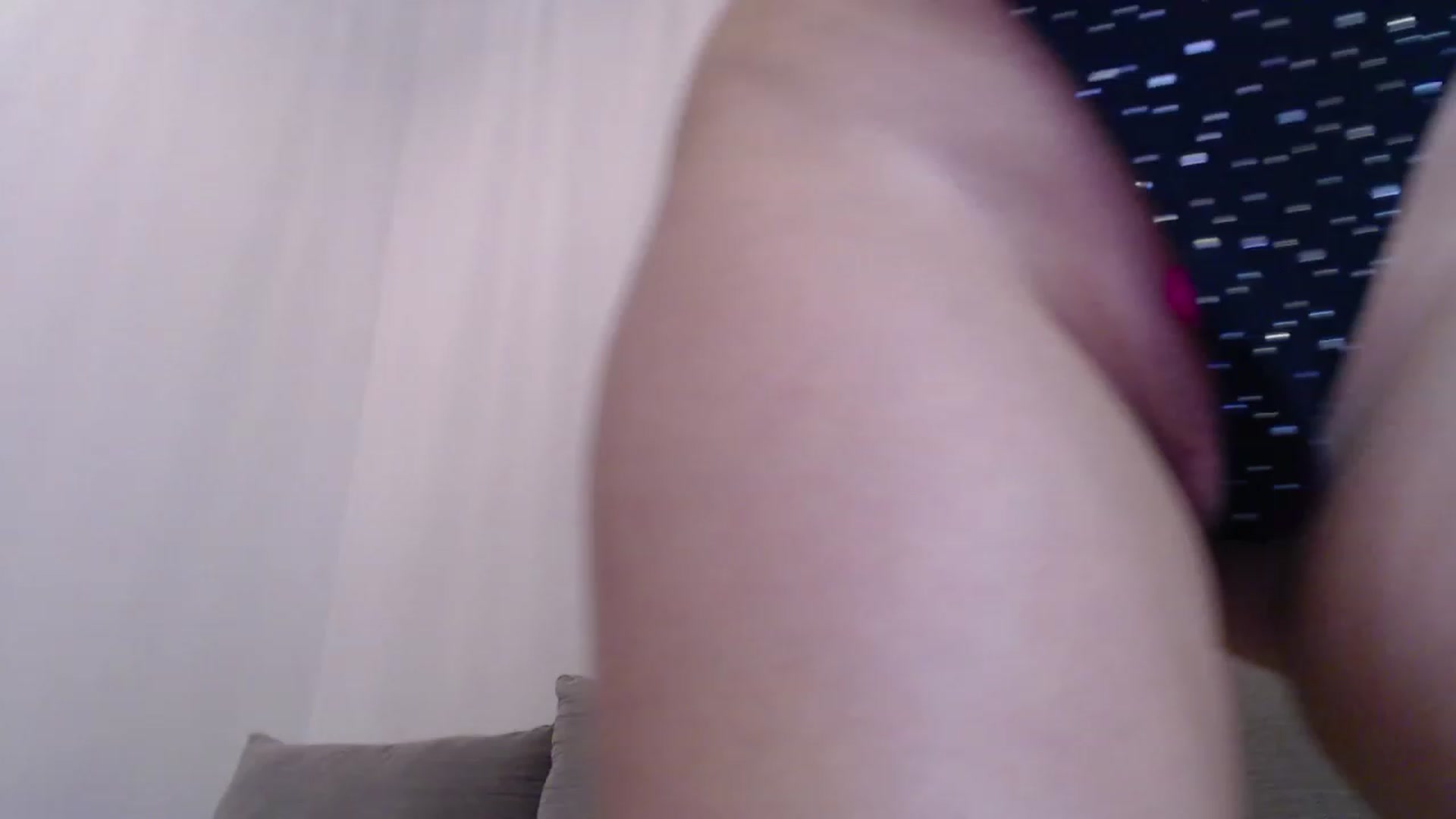 Gallery image thumbnail from AngelaFaye's myfreecams stream on, 12/19/2023, 16:03 image 10 of 20