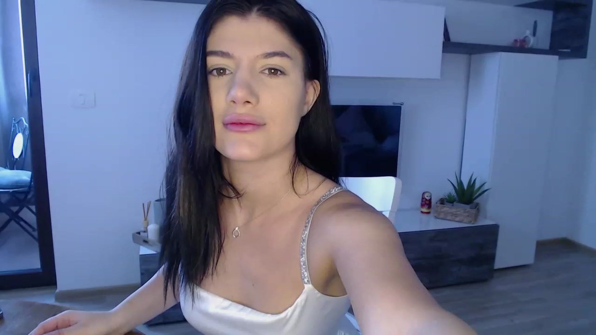 Gallery image thumbnail from AngelaFaye's myfreecams stream on, 12/22/2023, 08:44 image 12 of 20
