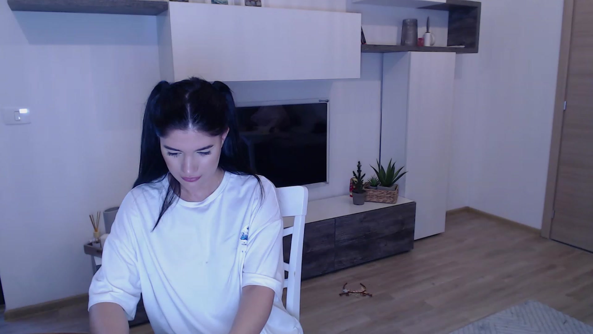 Gallery image thumbnail from AngelaFaye's myfreecams stream on, 12/27/2023, 14:36 image 3 of 20