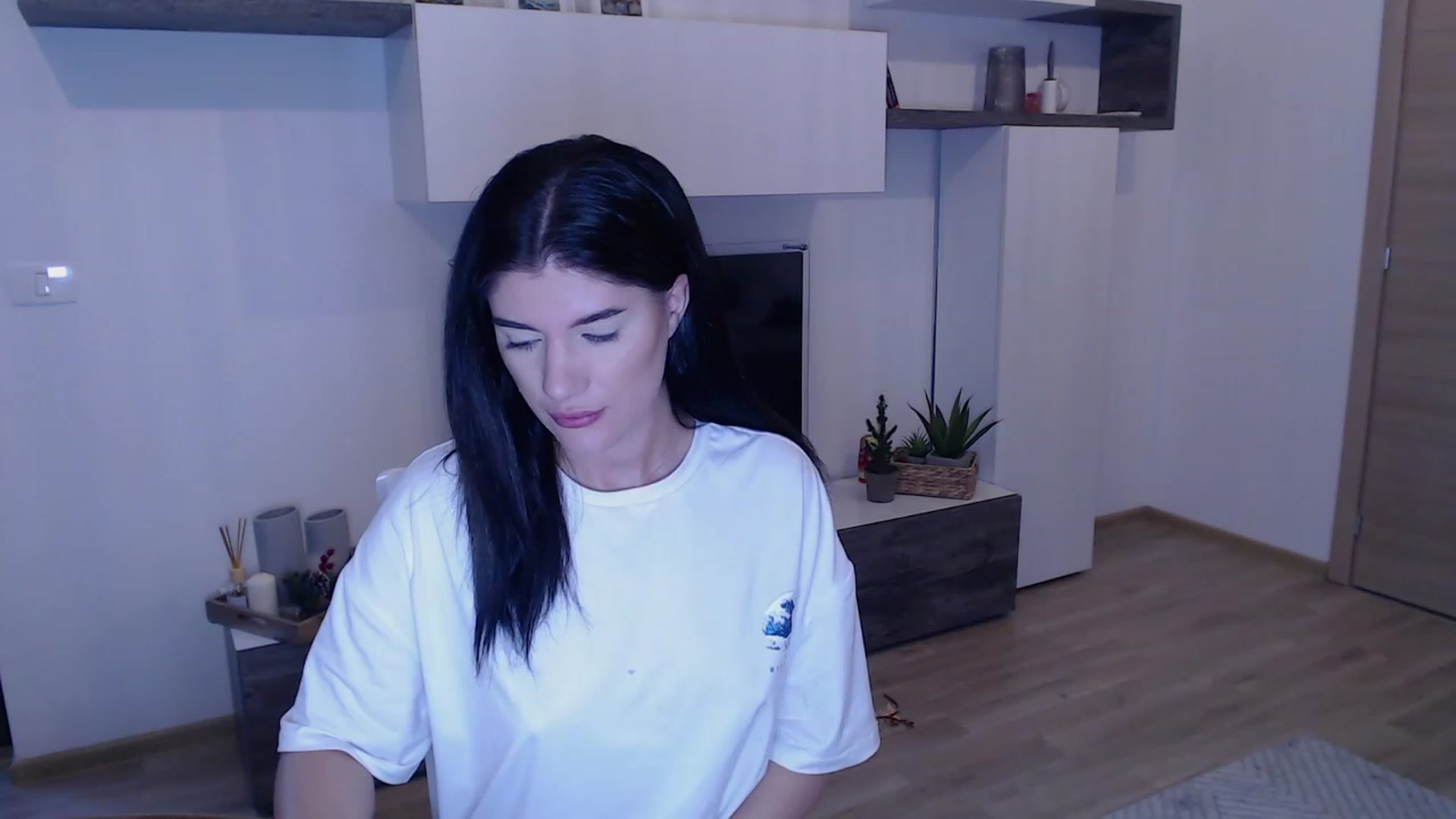 Gallery image thumbnail from AngelaFaye's myfreecams stream on, 12/27/2023, 14:36 image 7 of 20