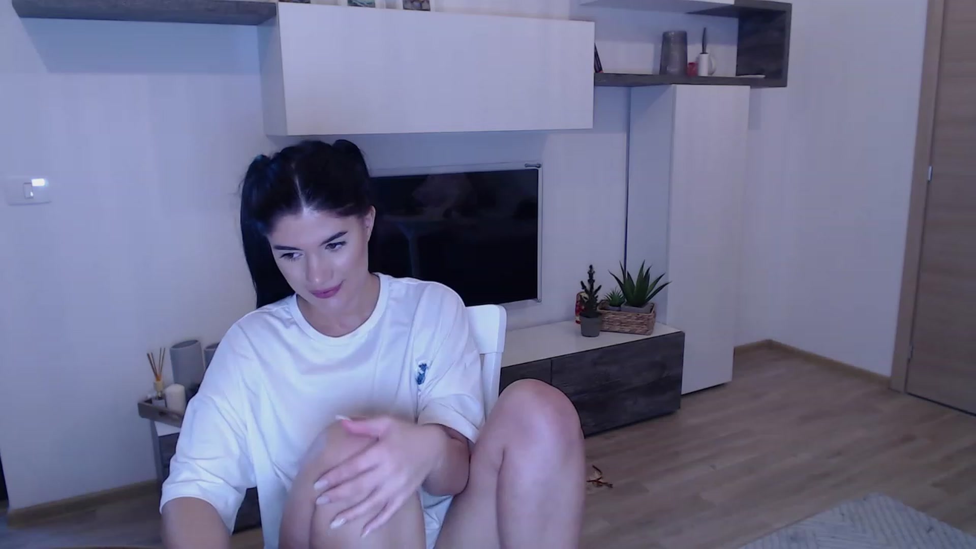 Gallery image thumbnail from AngelaFaye's myfreecams stream on, 12/27/2023, 14:36 image 4 of 20