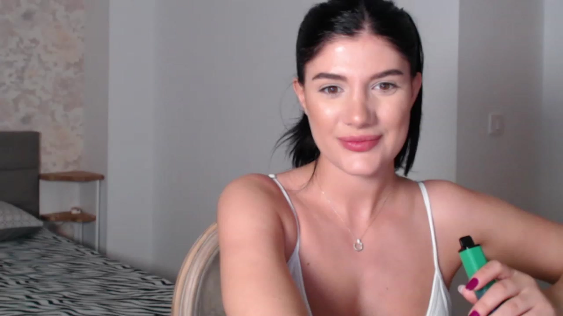 Gallery image thumbnail from AngelaFaye's myfreecams stream on, 01/06/2024, 19:42 image 17 of 20