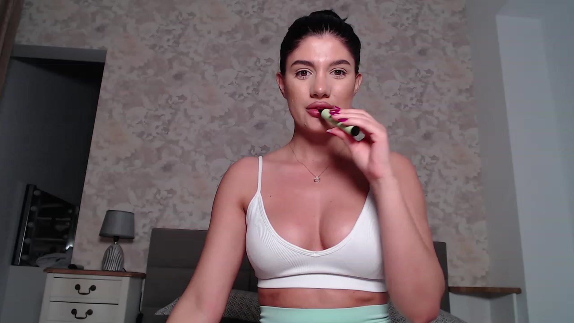 Gallery image thumbnail from AngelaFaye's myfreecams stream on, 01/07/2024, 20:54 image 9 of 20