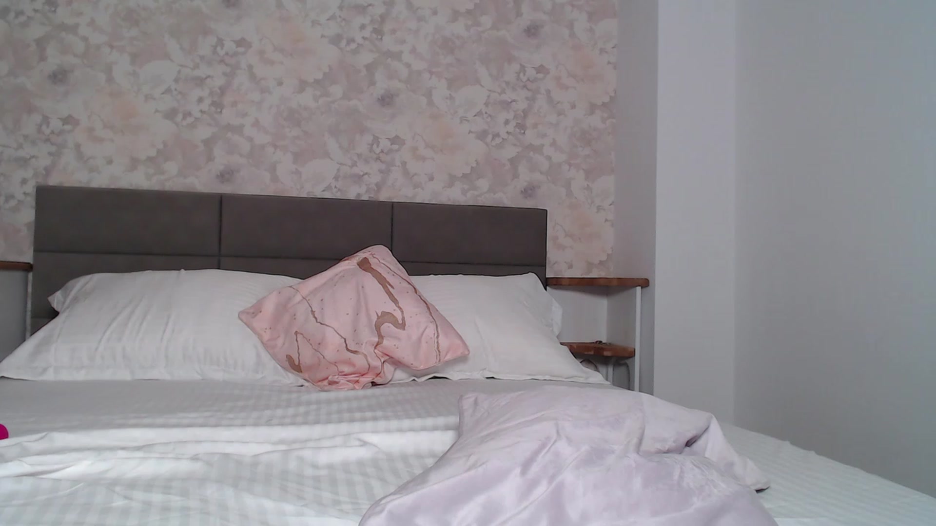 Gallery image thumbnail from AngelaFaye's myfreecams stream on, 02/16/2024, 18:38 image 18 of 20