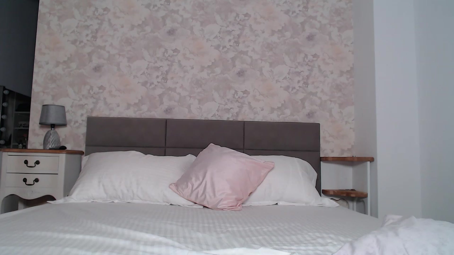 Gallery image thumbnail from AngelaFaye's myfreecams stream on, 02/20/2024, 17:39 image 2 of 20