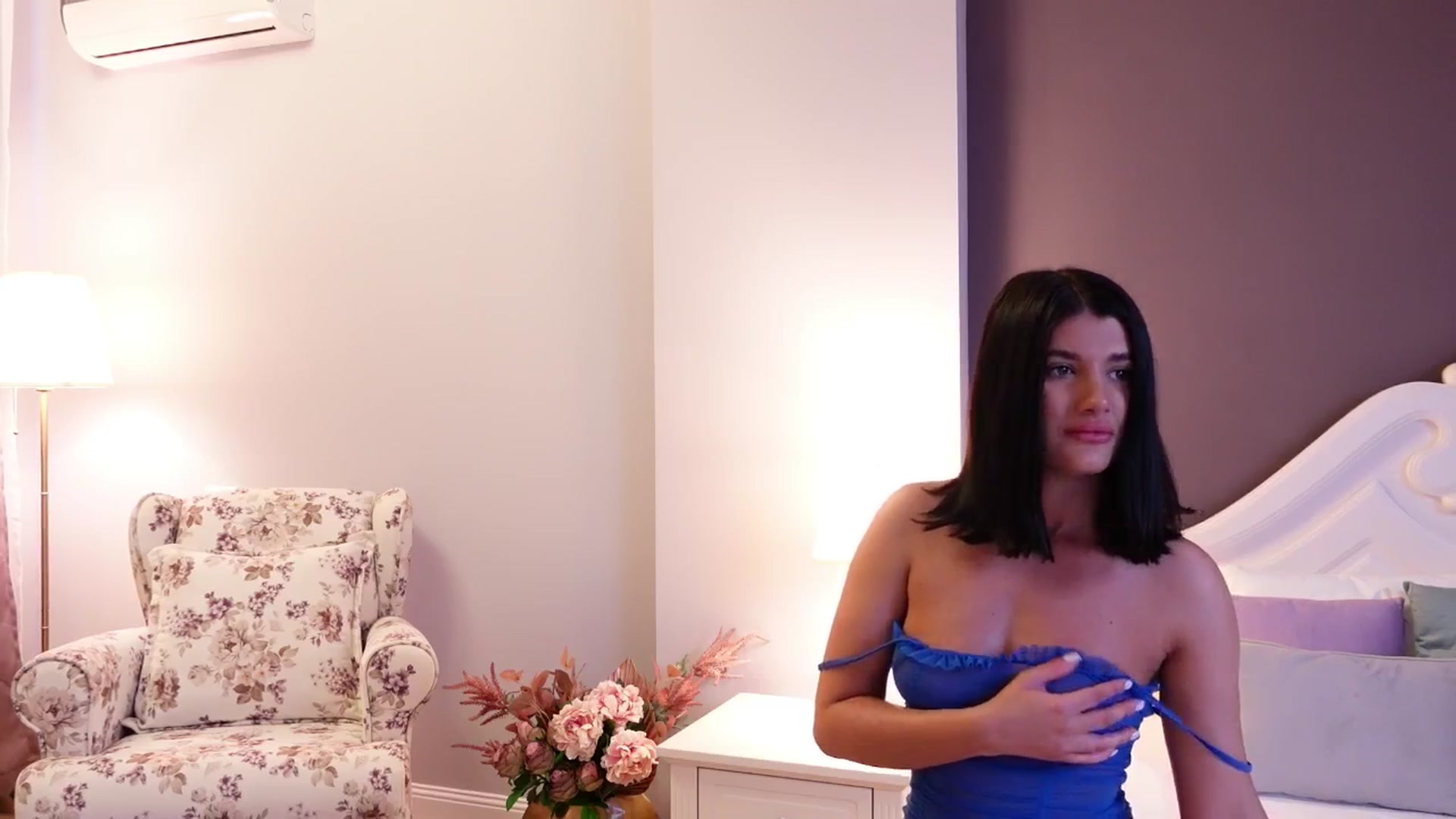 Gallery image thumbnail from AngelaFaye's myfreecams stream on, 05/26/2024, 09:30 image 14 of 20