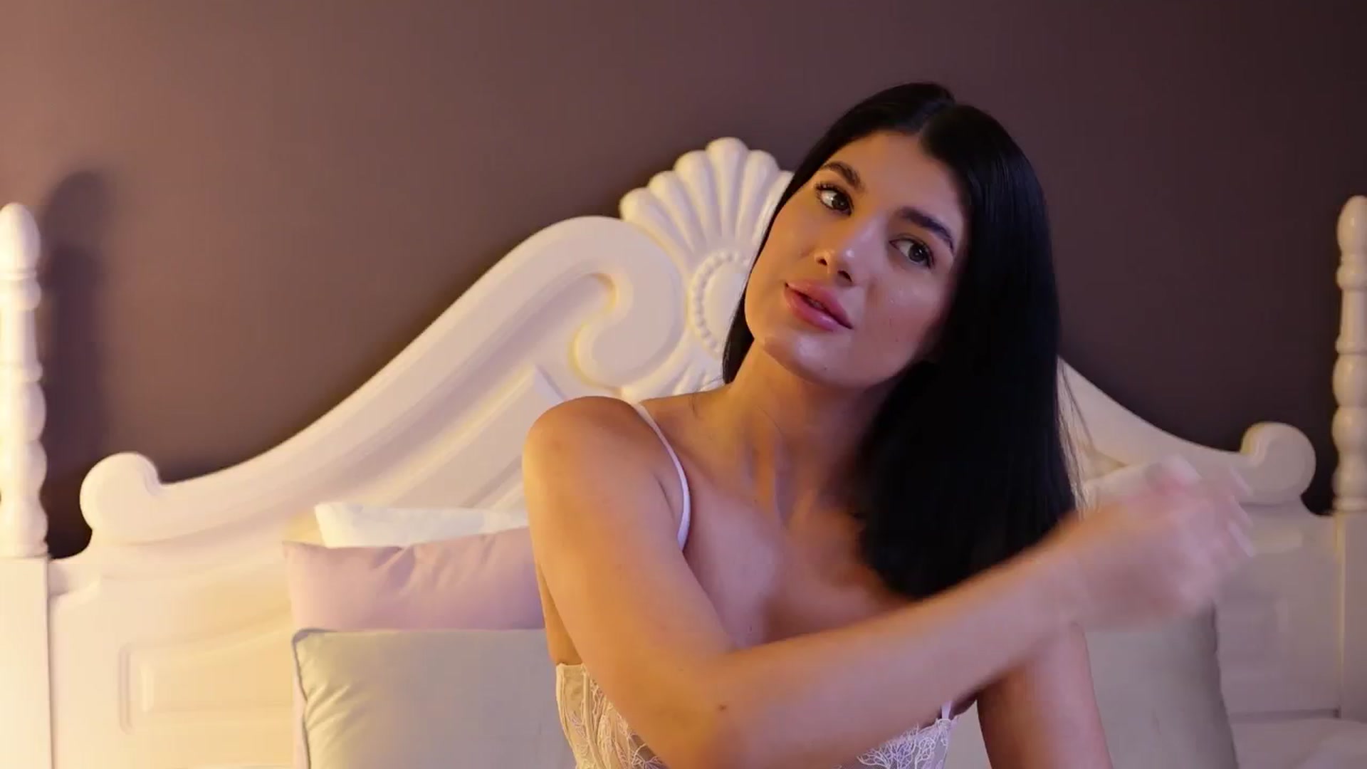 Gallery image thumbnail from AngelaFaye's myfreecams stream on, 05/28/2024, 11:29 image 6 of 20