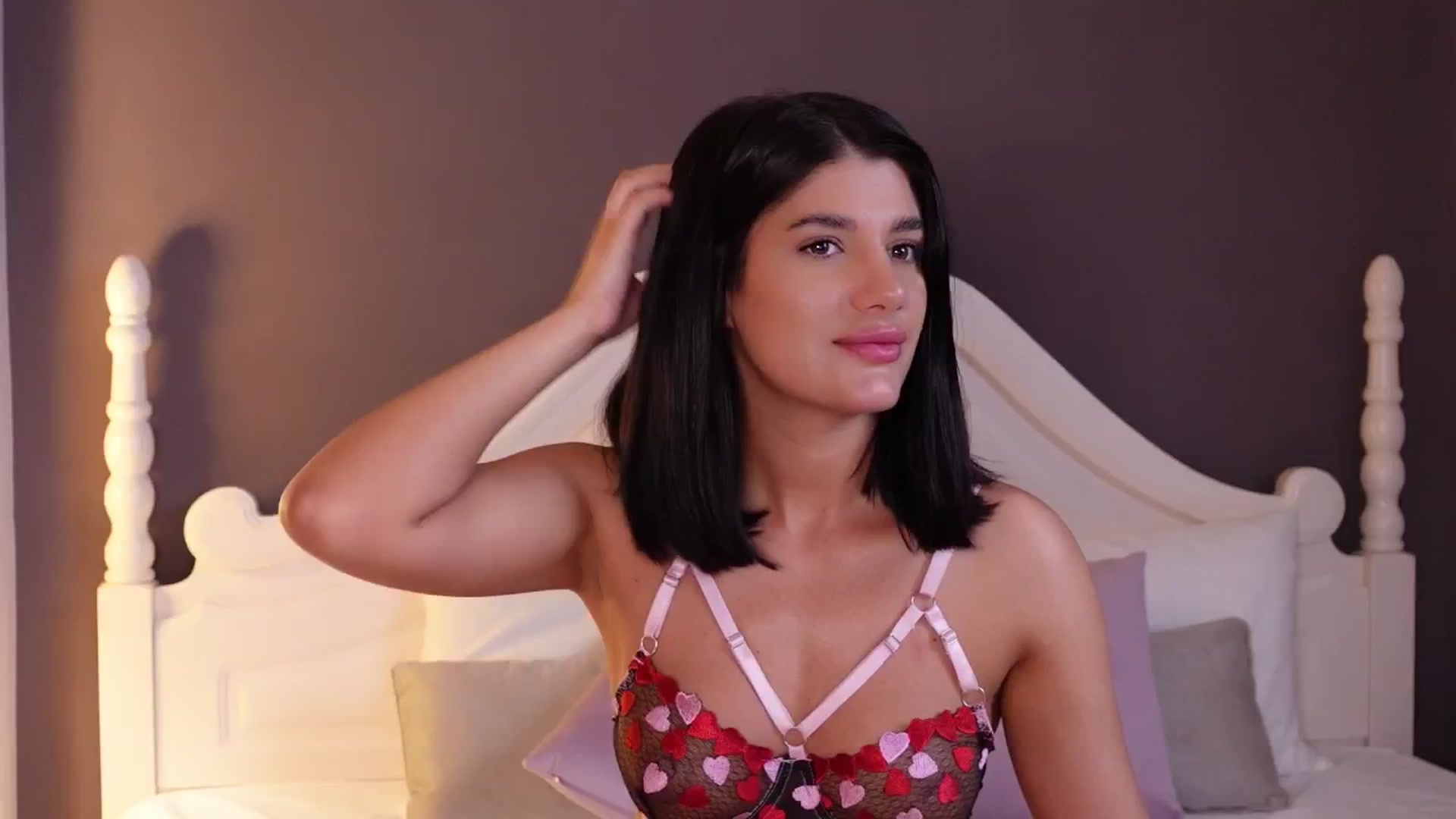 Gallery image thumbnail from AngelaFaye's myfreecams stream on, 06/08/2024, 13:59 image 2 of 20