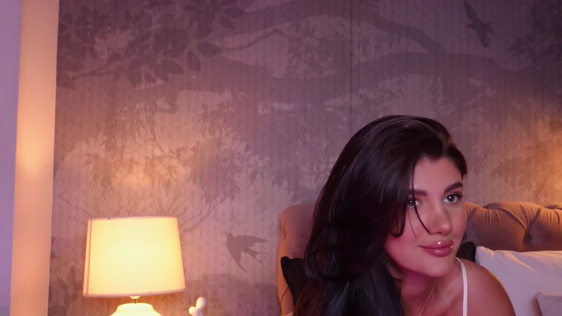 Gallery image thumbnail from AngelaFaye's myfreecams stream on, 05/07/2025, 04:20 image 10 of 20