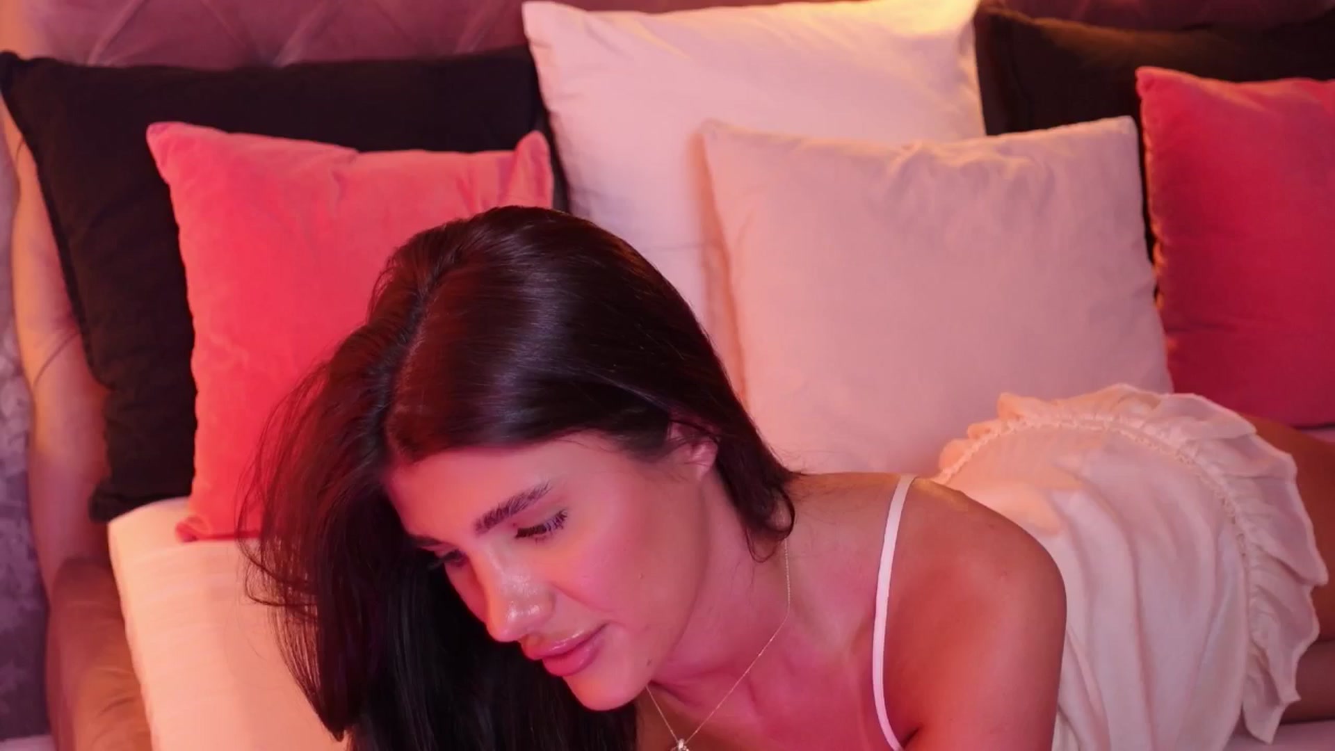 Gallery image thumbnail from AngelaFaye's myfreecams stream on, 05/07/2025, 06:08 image 16 of 20