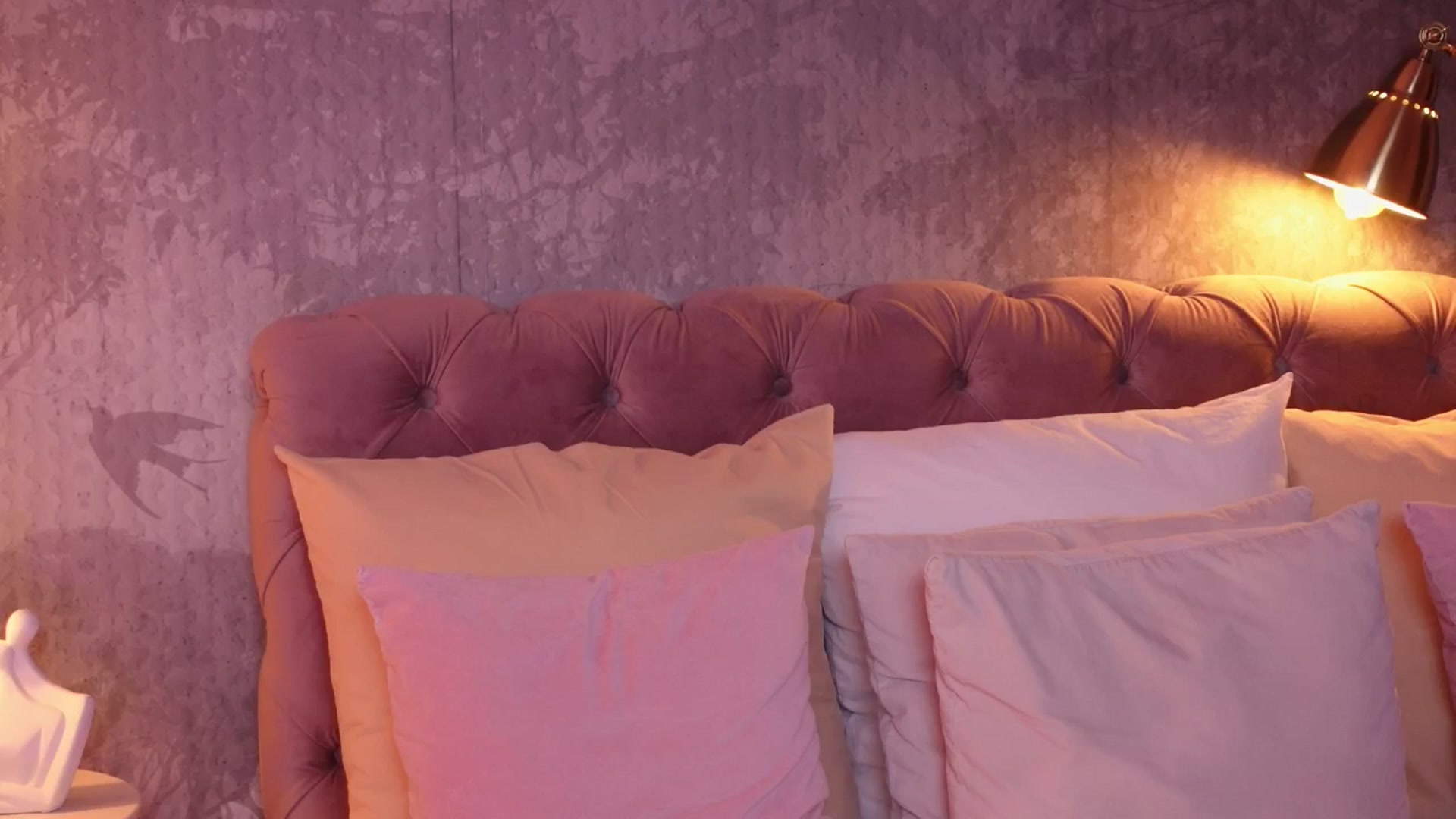 Gallery image thumbnail from AngelaFaye's myfreecams stream on, 05/21/2025, 08:14 image 1 of 20