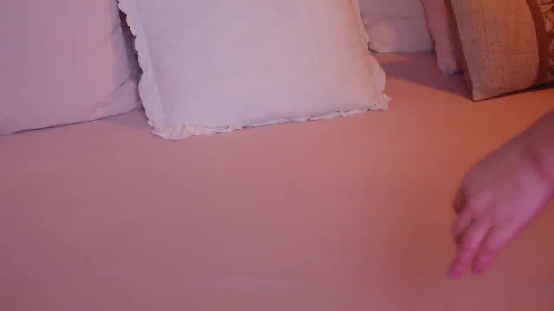 Gallery image thumbnail from AngelaFaye's myfreecams stream on, 02/11/2026, 08:09 image 16 of 20