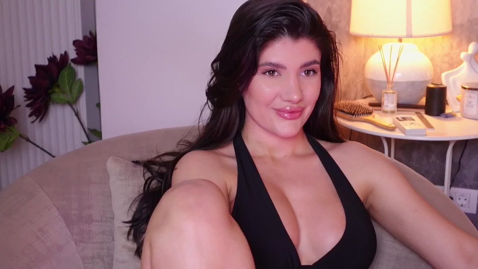 Gallery image thumbnail from AngelaFaye's myfreecams stream on, 04/02/2026, 11:38 image 1 of 20