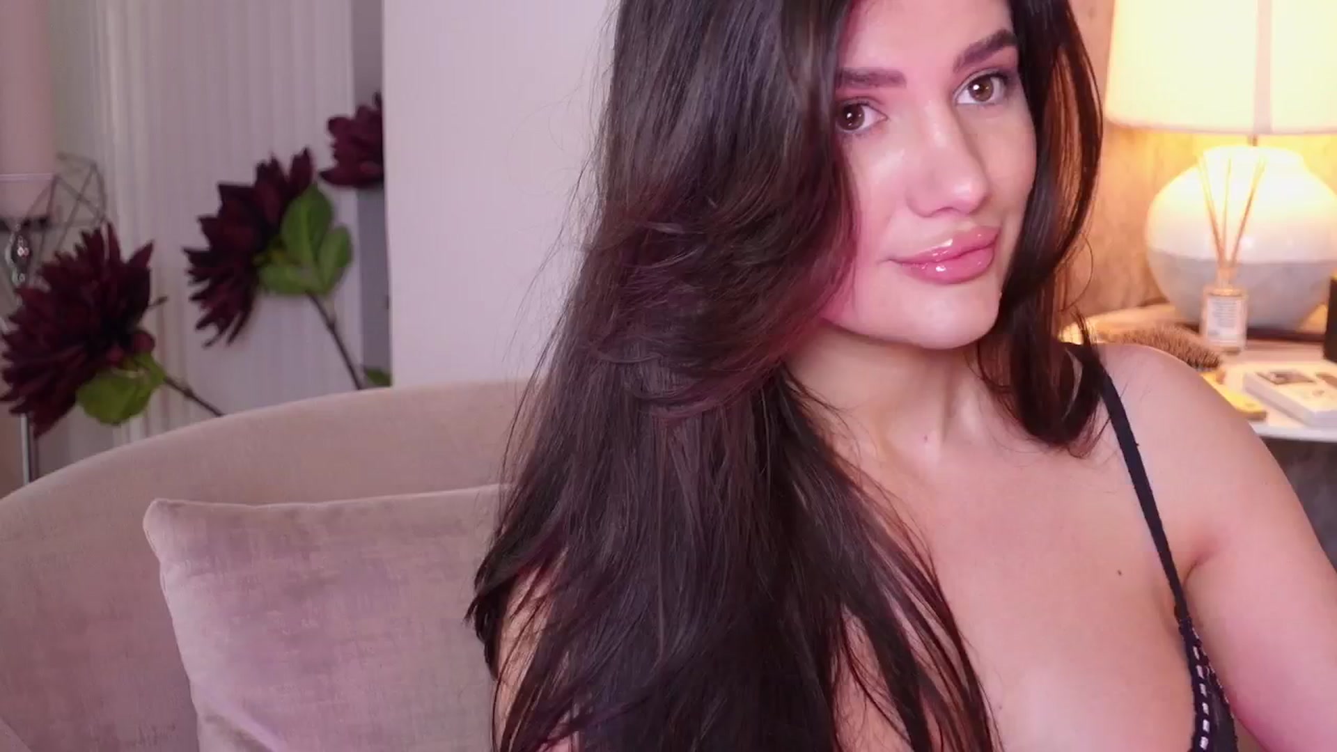 Gallery image thumbnail from AngelaFaye's myfreecams stream on, 04/03/2026, 12:20 image 10 of 20