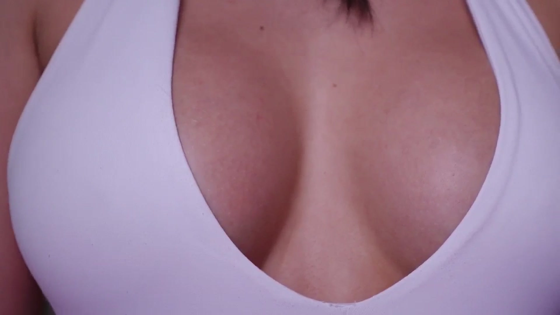 Gallery image thumbnail from AngelaFaye's myfreecams stream on, 04/04/2026, 08:24 image 19 of 20
