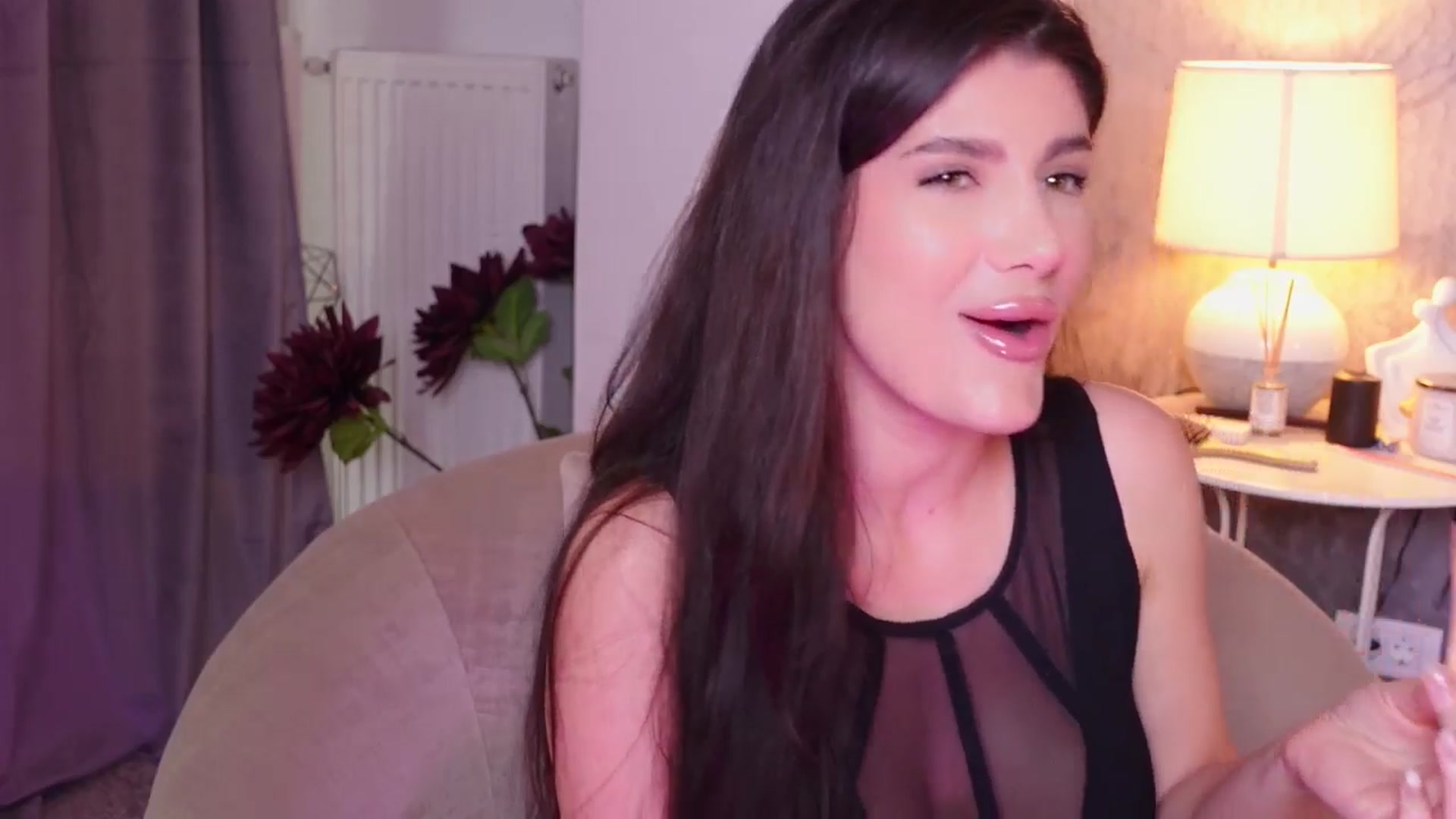 Gallery image thumbnail from AngelaFaye's myfreecams stream on, 04/21/2026, 09:11 image 2 of 20