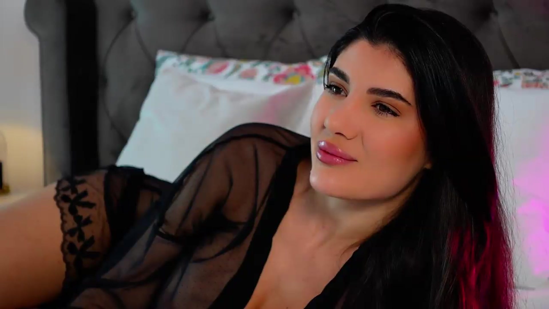 Gallery image thumbnail from AngelaFaye's myfreecams stream on, 07/16/2026, 07:18 image 19 of 20
