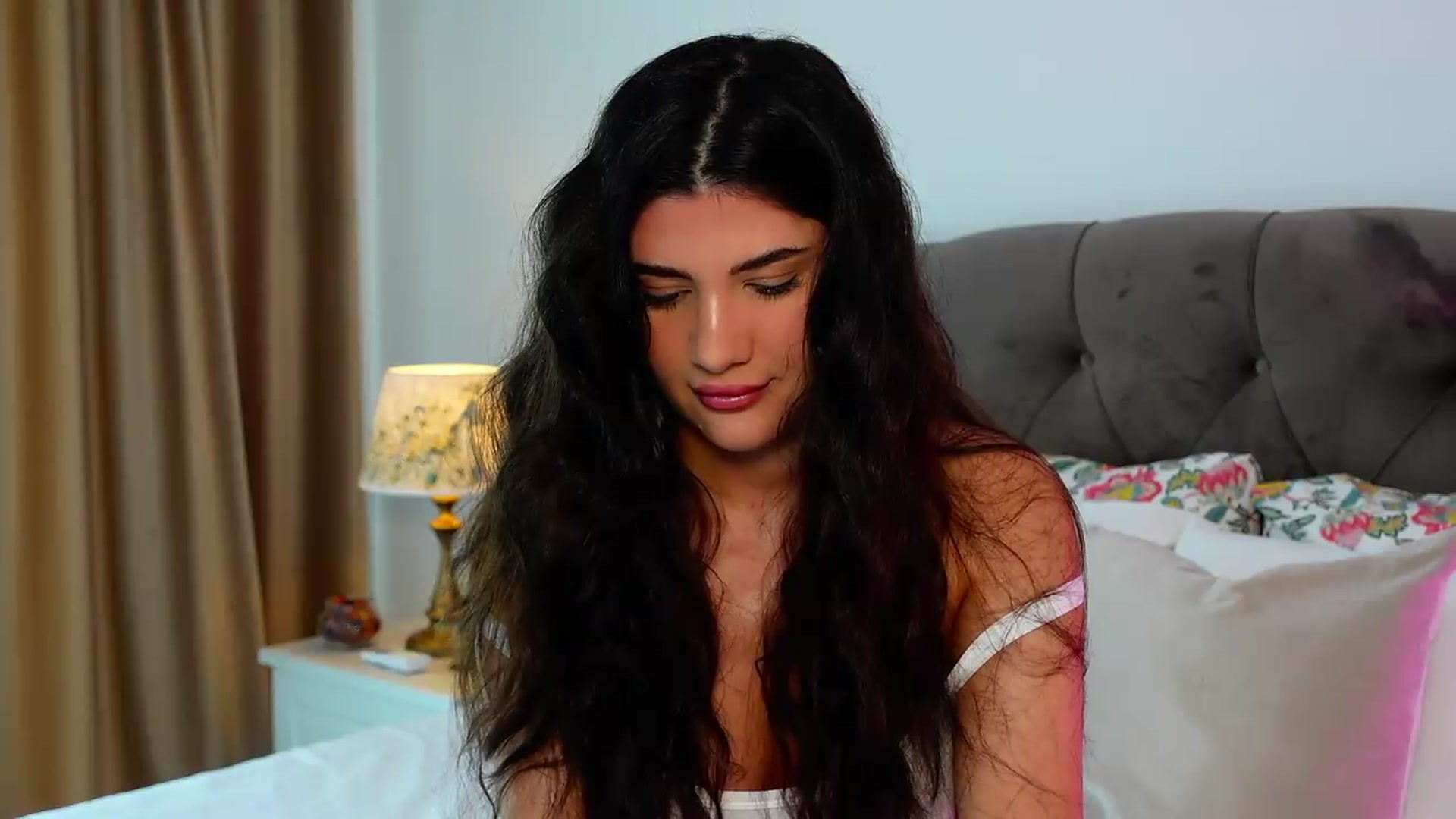 Gallery image thumbnail from AngelaFaye's myfreecams stream on, 07/20/2026, 08:27 image 2 of 20