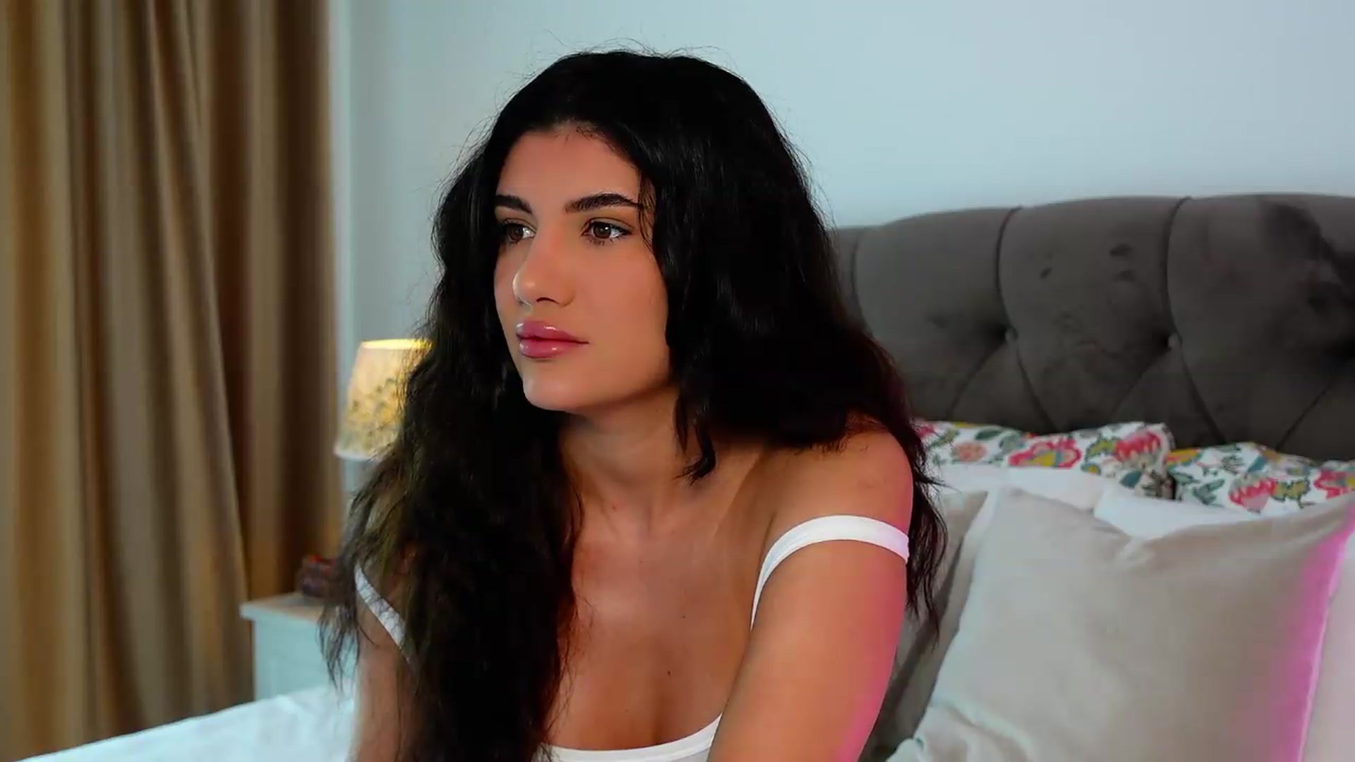 Gallery image thumbnail from AngelaFaye's myfreecams stream on, 07/20/2026, 08:27 image 9 of 20