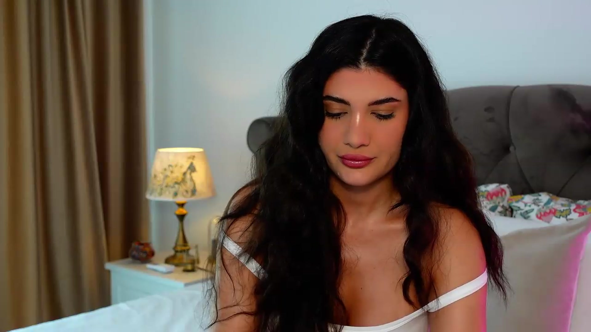 Gallery image thumbnail from AngelaFaye's myfreecams stream on, 07/20/2026, 08:27 image 5 of 20