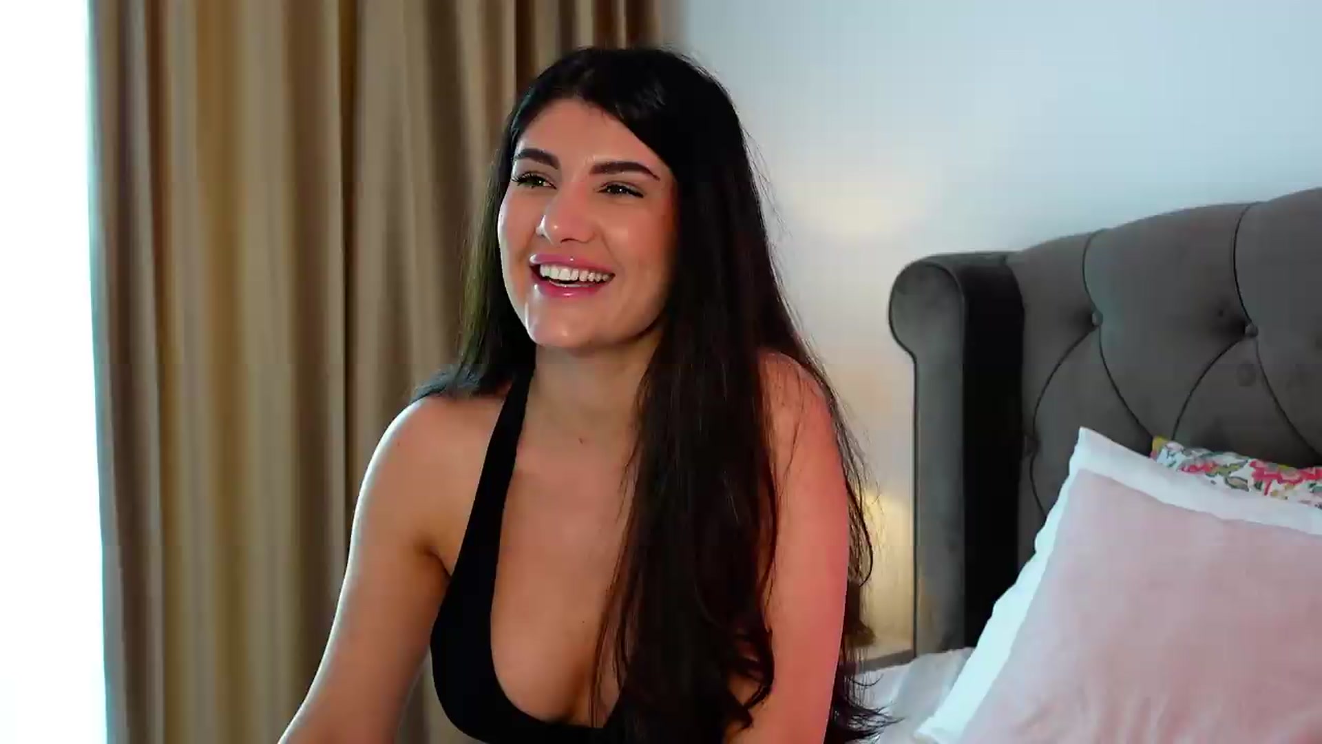 Gallery image thumbnail from AngelaFaye's myfreecams stream on, 08/20/2026, 10:01 image 15 of 20